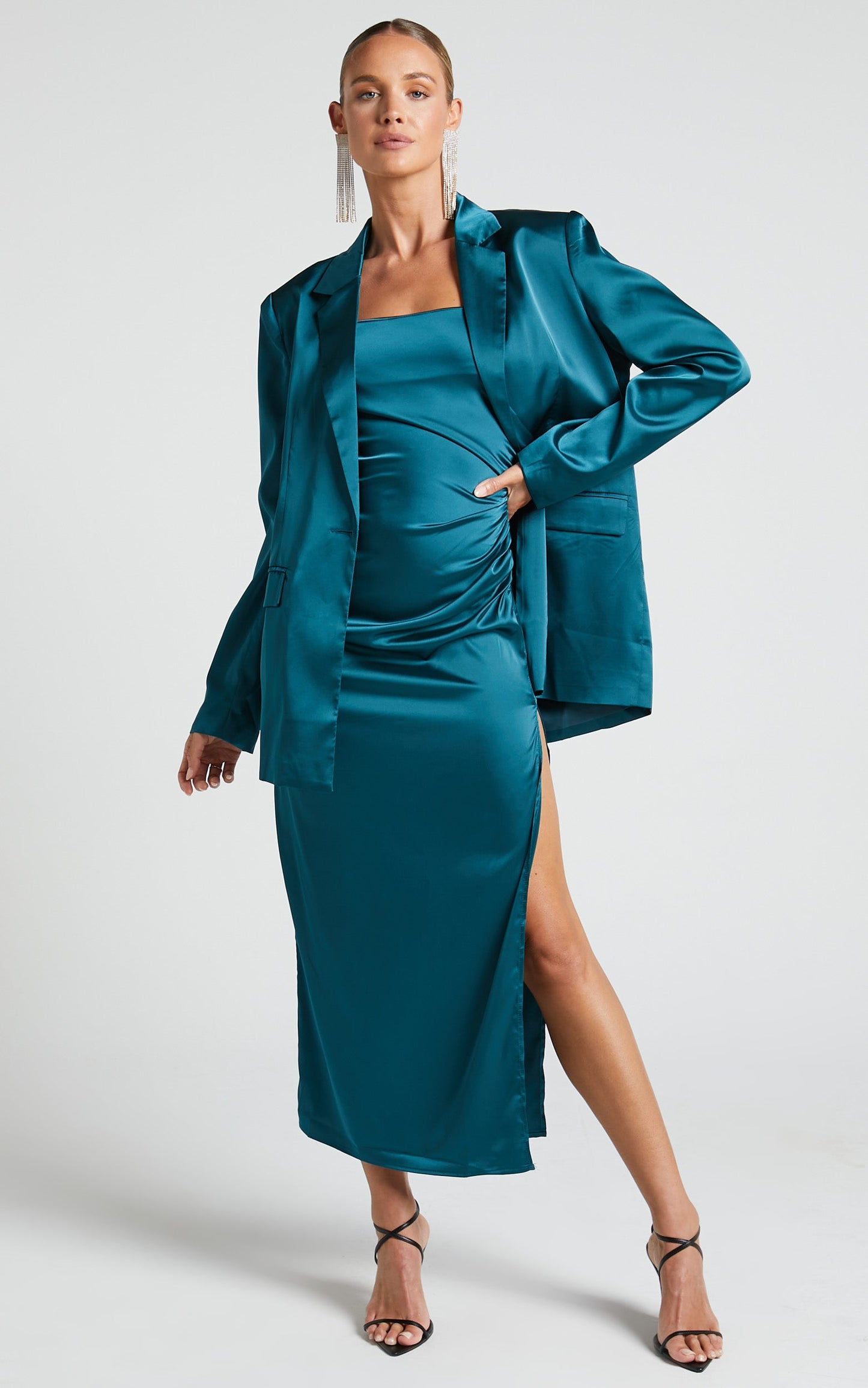 Hayien Blazer - Single Breasted Longline Satin Blazer in Teal