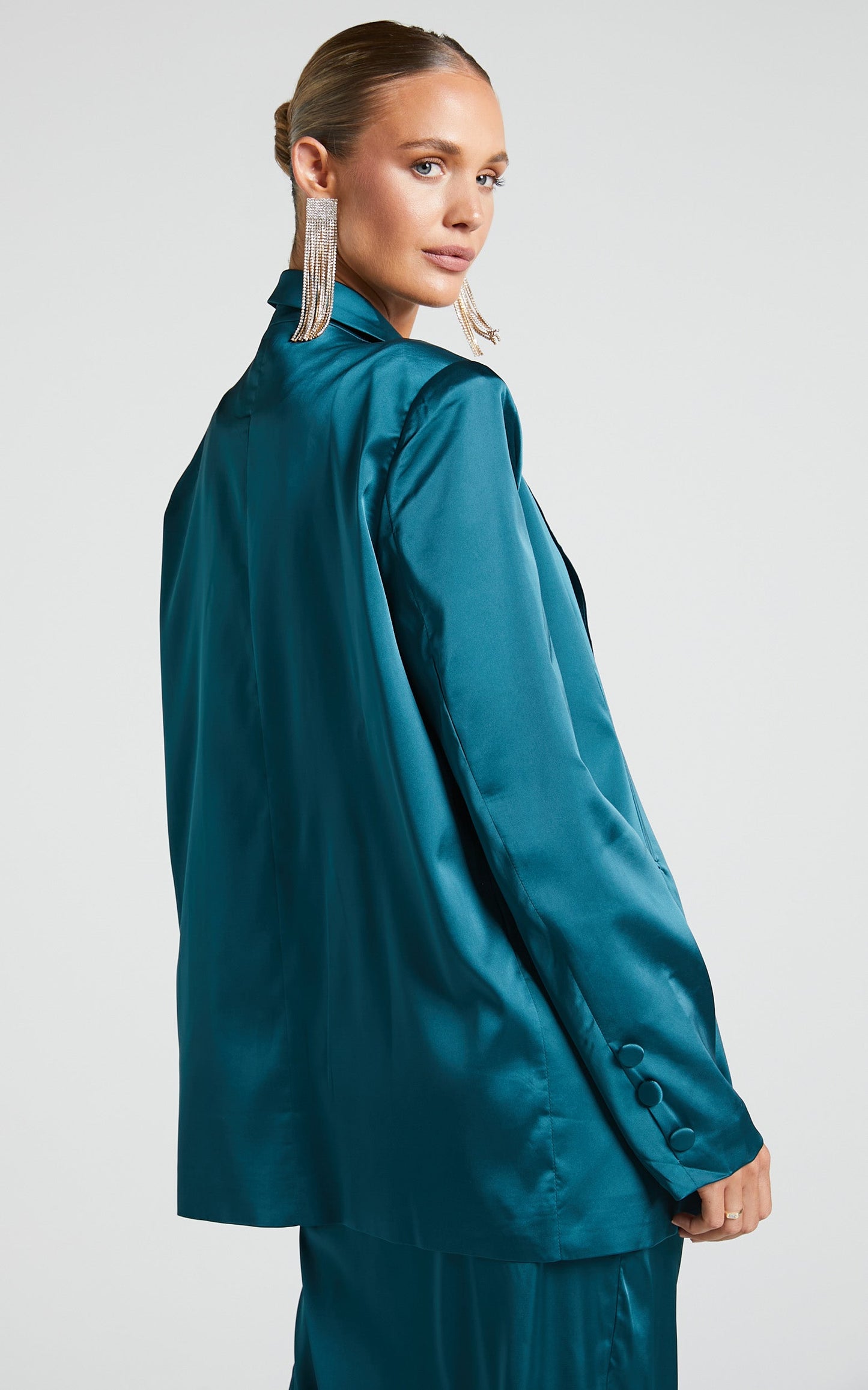 Hayien Blazer - Single Breasted Longline Satin Blazer in Teal