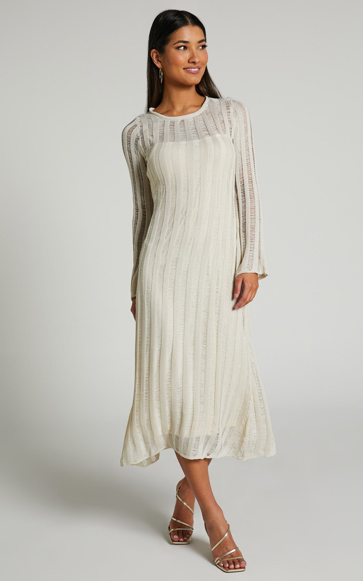 Hazelea Midi Dress - Scoop Neck Long Sleeve Knitted Dress in Beige