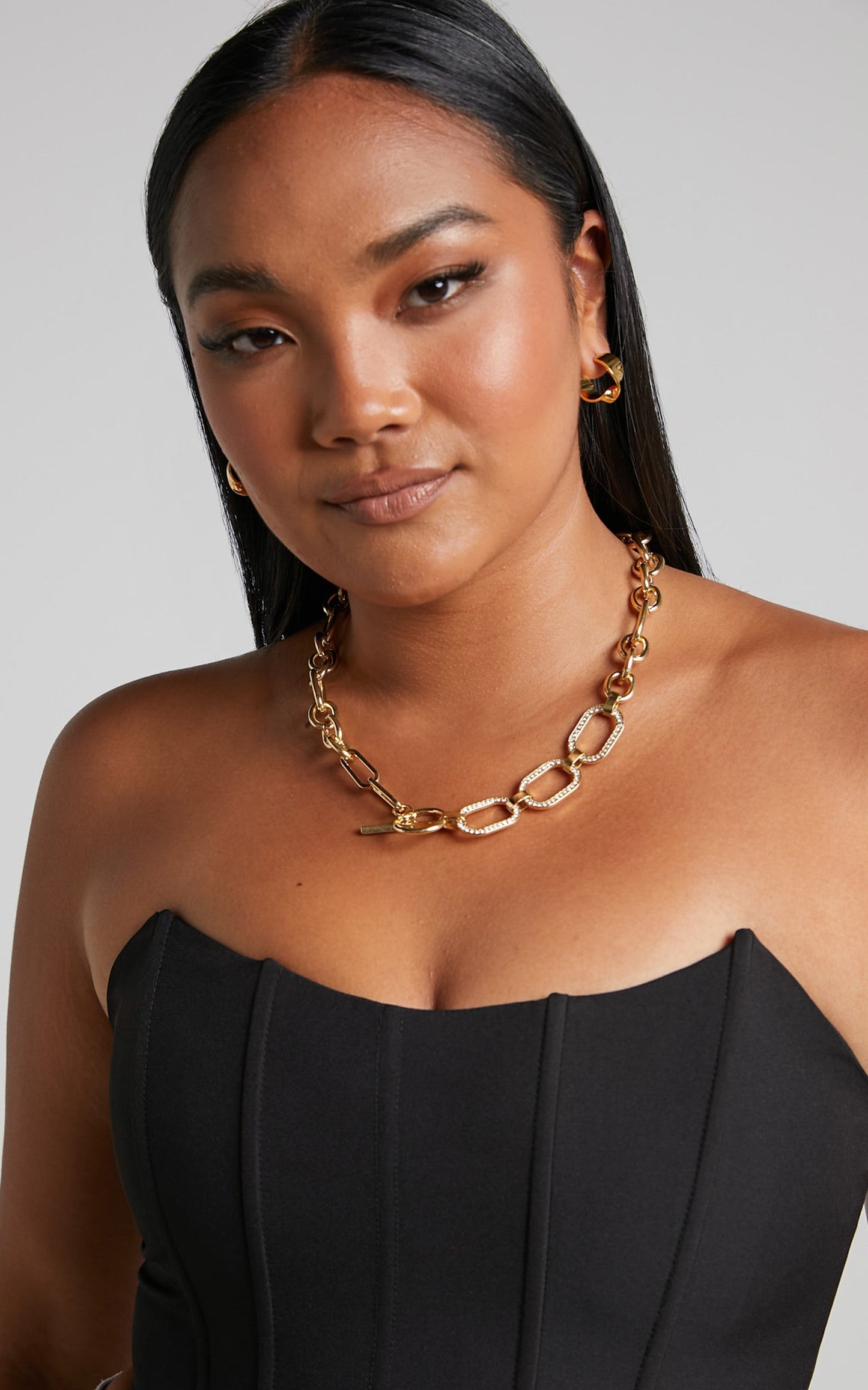 Herminia Mixed Chain Necklace in Gold