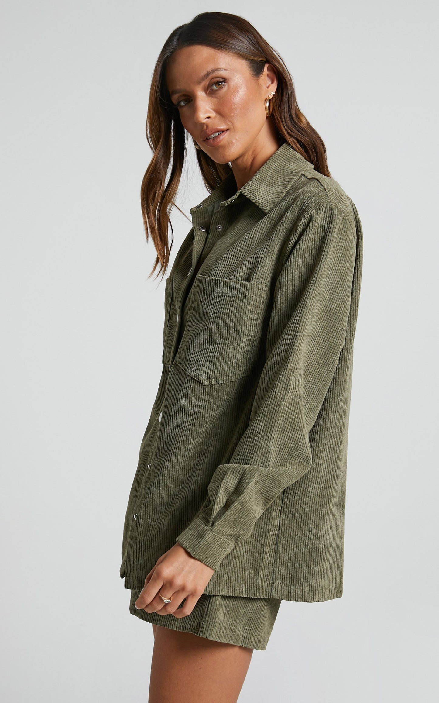 Hillevi Shacket - Corduroy Shacket in Olive