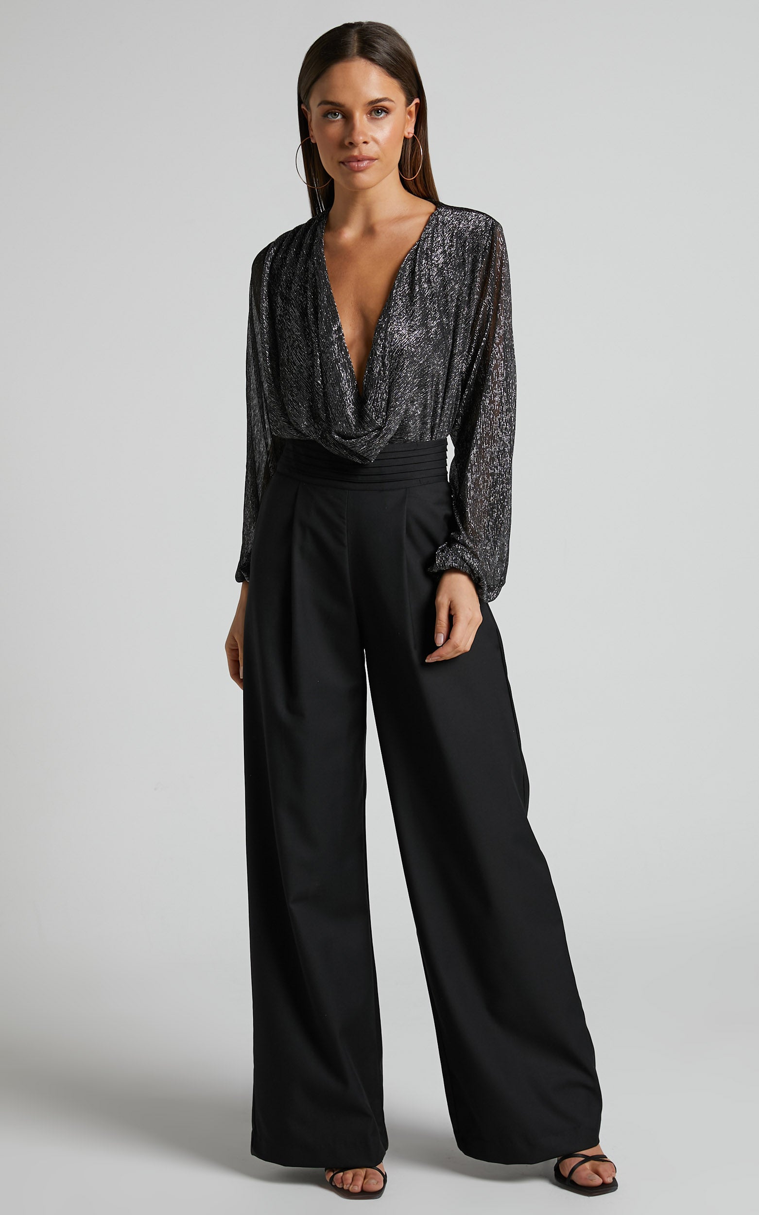 Hirna - High Waisted Pin Tuck Waist Detail Wide Leg Pants in Black