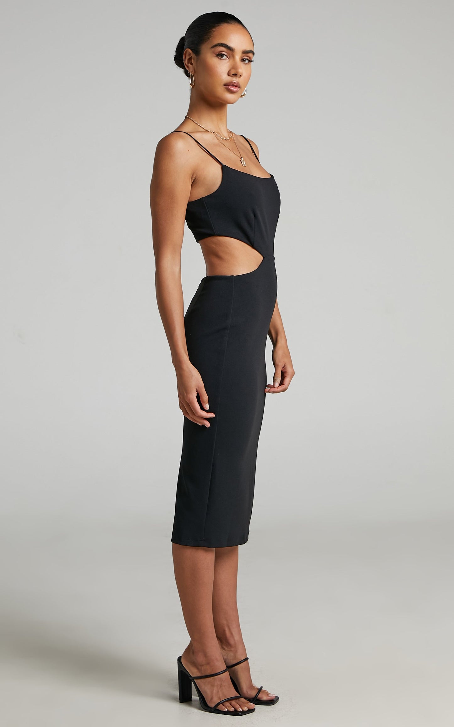 Honalei Cut out midi dress in Black