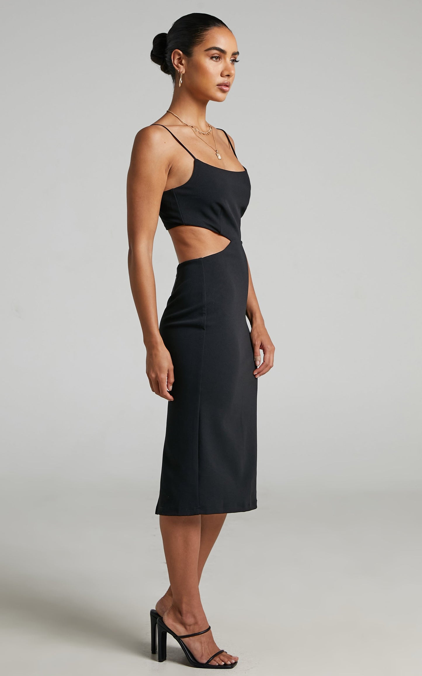 Honalei Cut out midi dress in Black