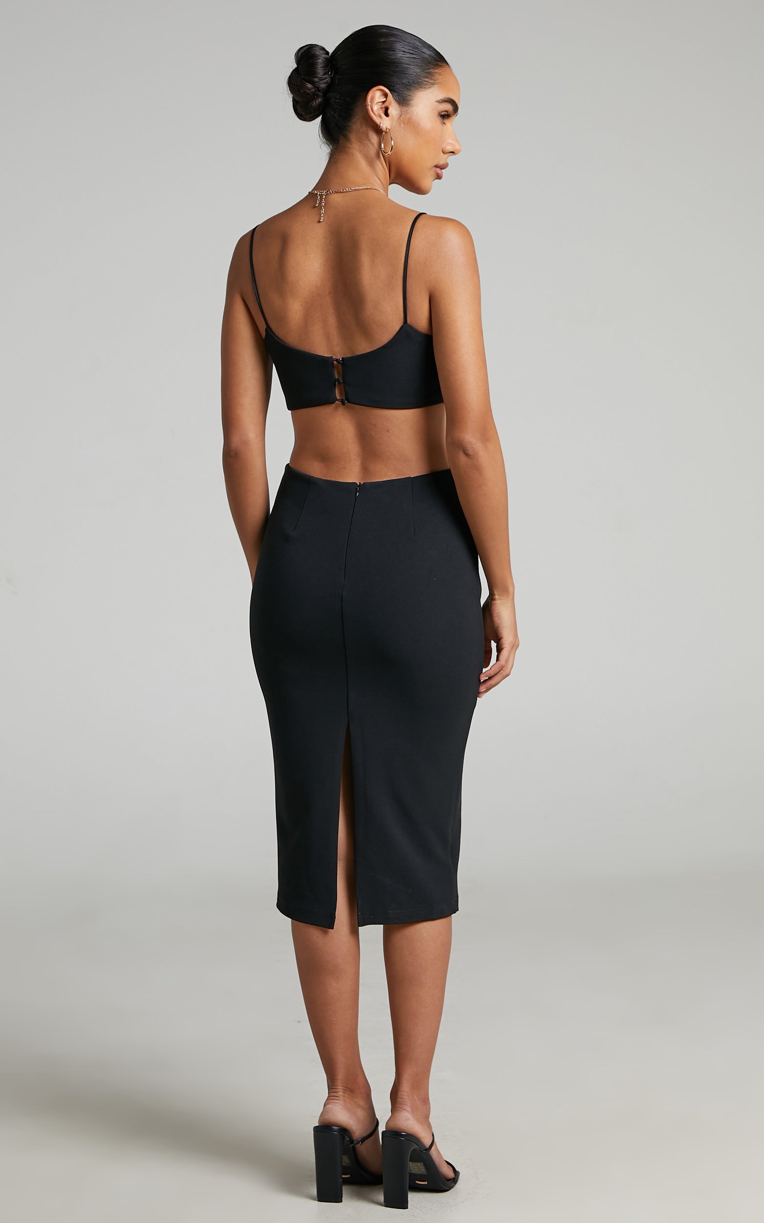 Honalei Cut out midi dress in Black