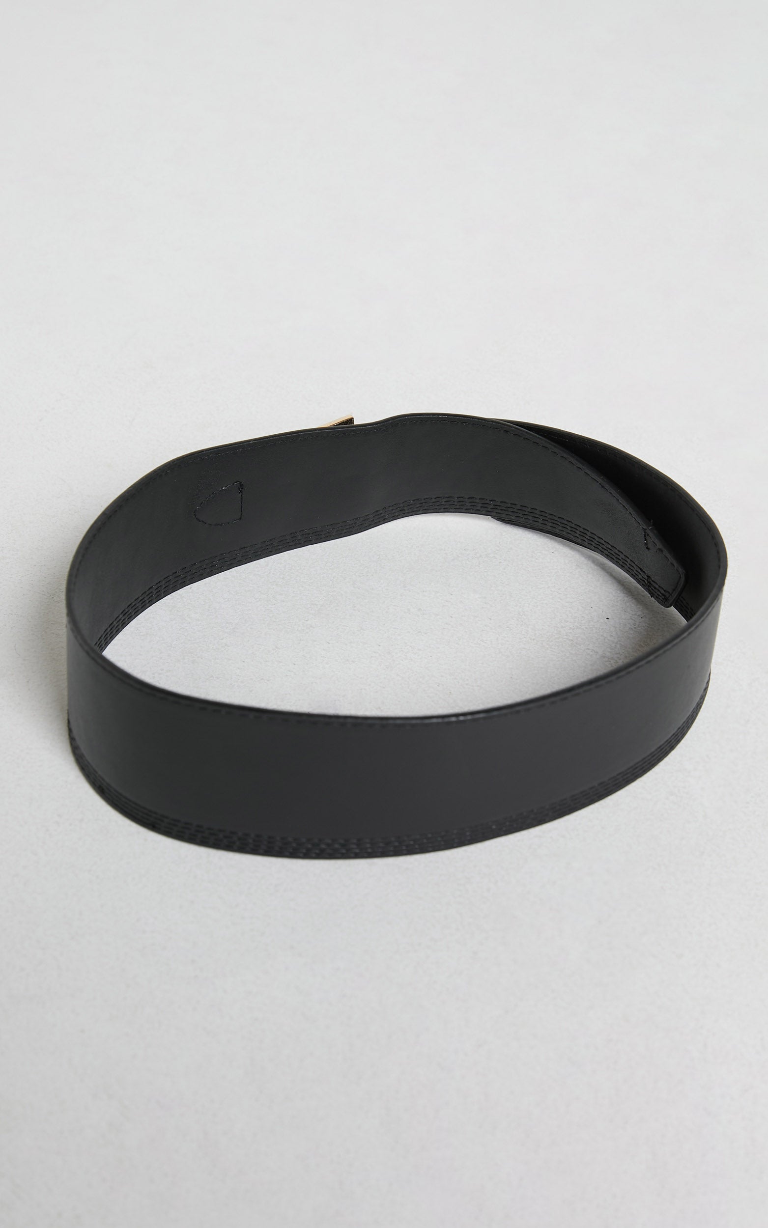 Irena Chunky Belt in Black