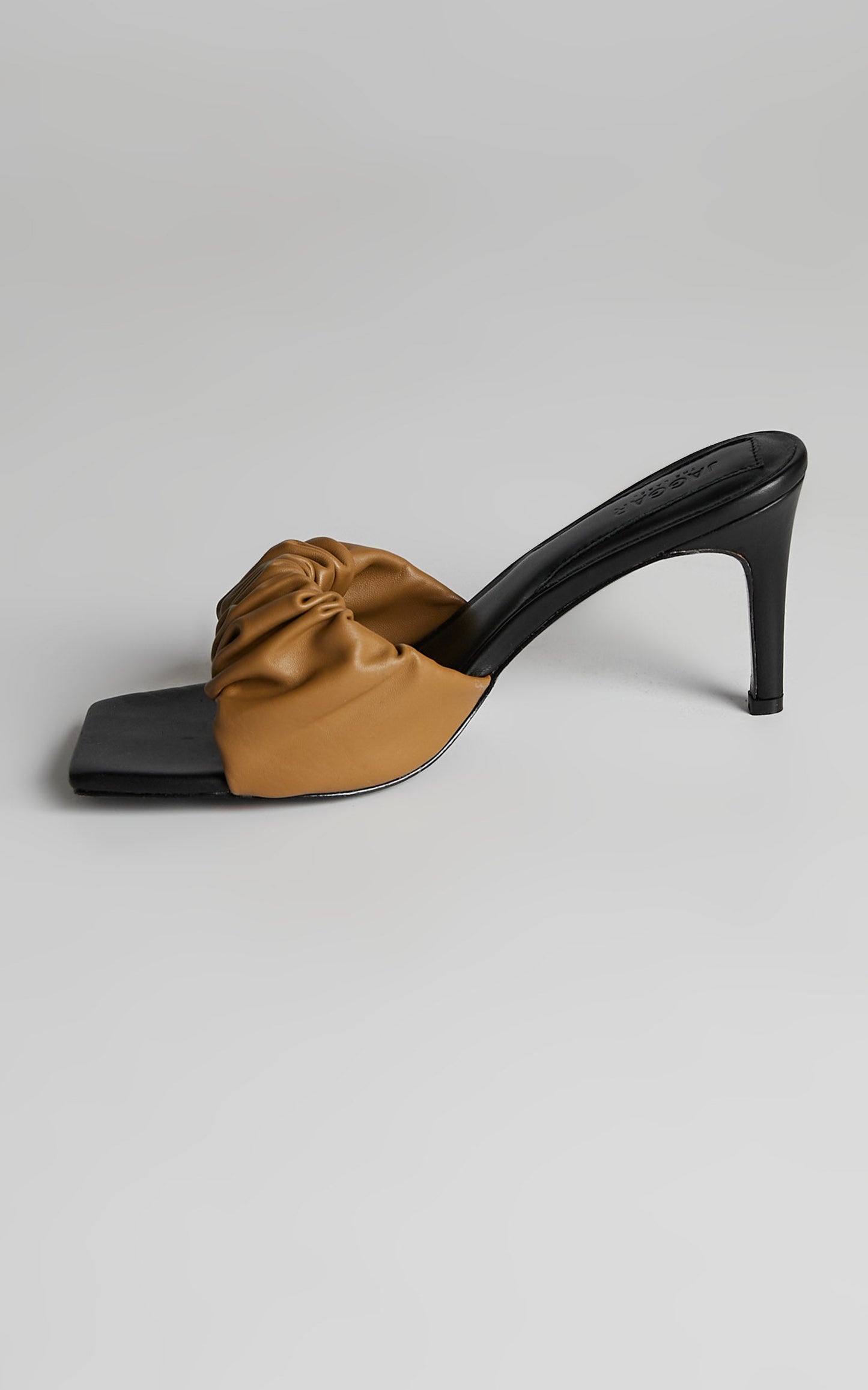 Jaggar The Label - Scrunched Heel in Walnut