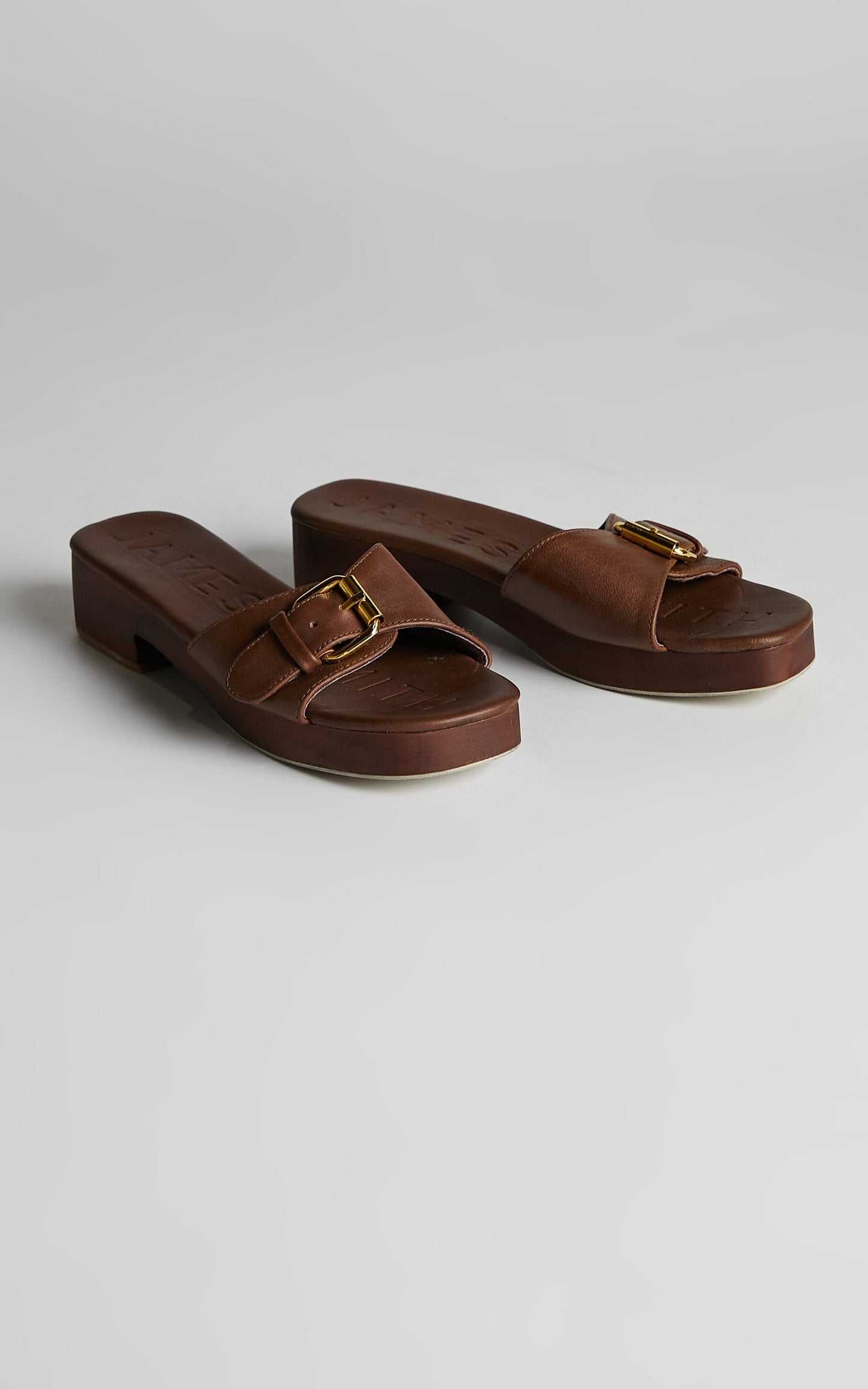 James Smith - Como Clog in Vintage Brown