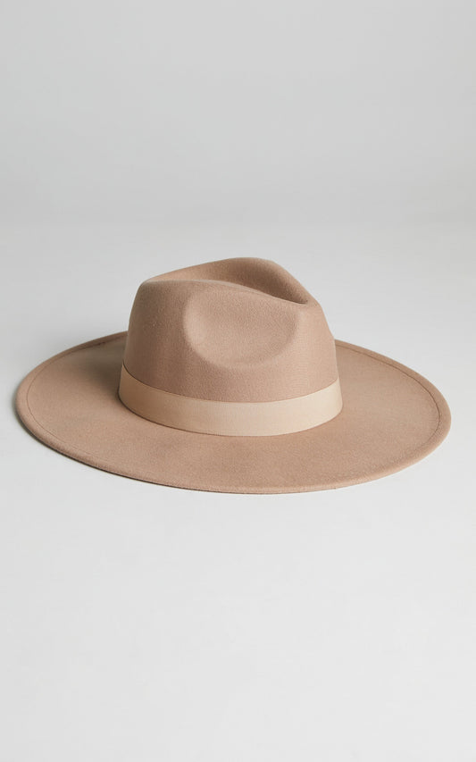 Jazmyne Hat in Milk Chocolate