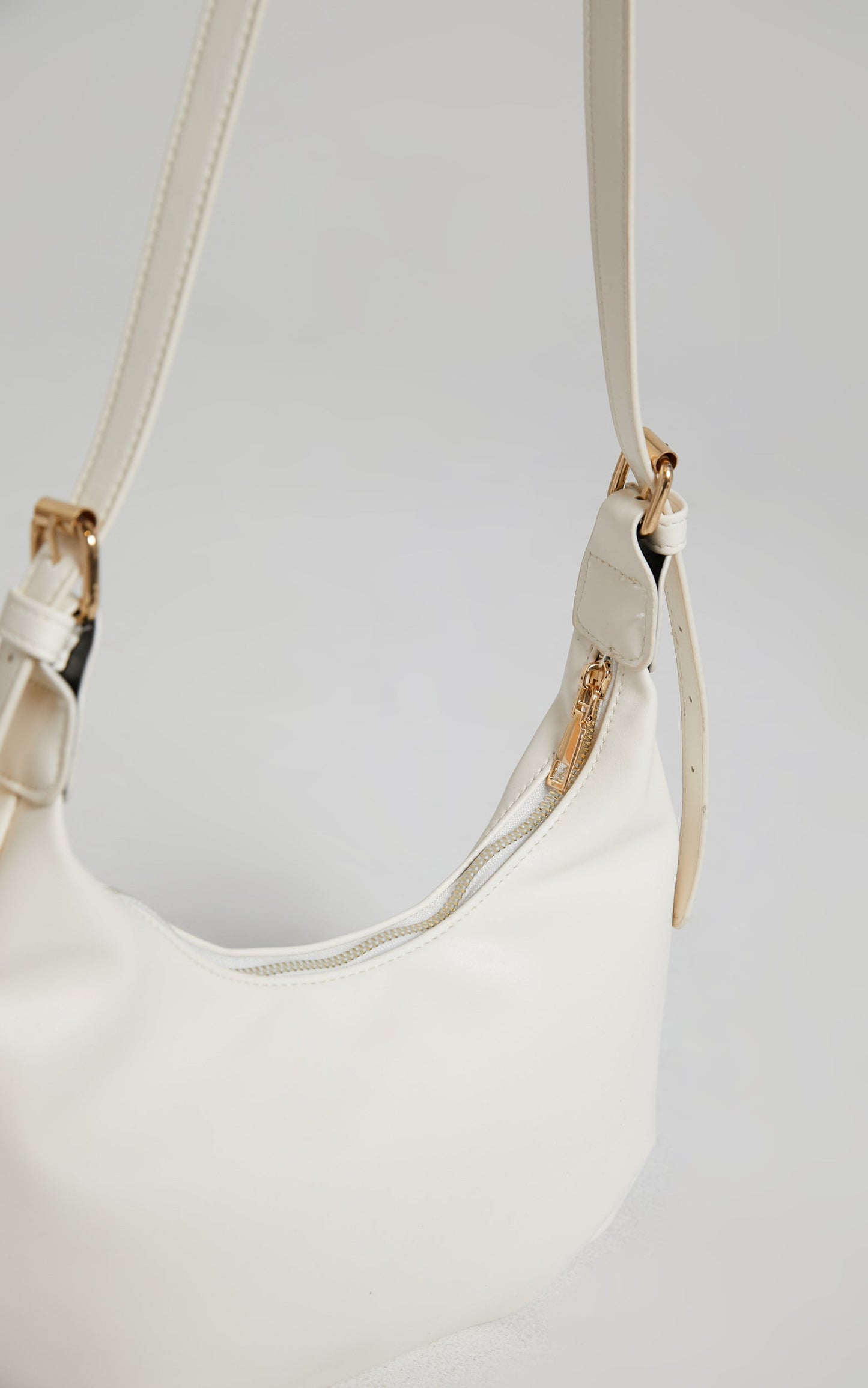 Jenessa Bag - Pouch Shoulder Bag in White