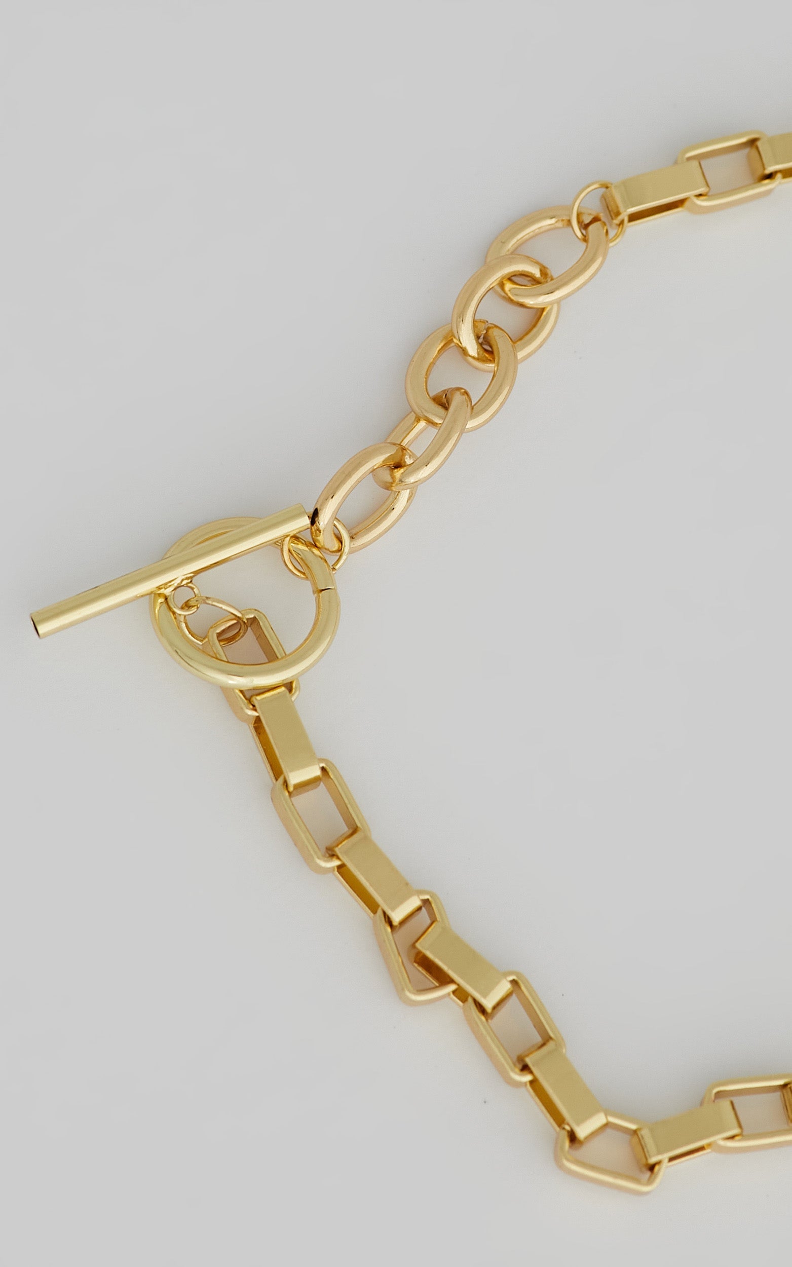 Jennie Necklace in Gold