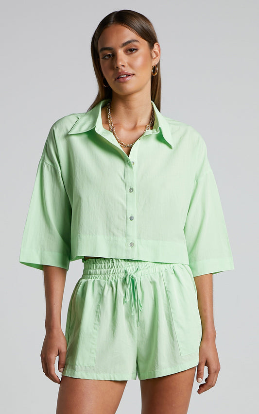 Jesmae Top - Relaxed Boxy Sleeve Cropped Shirt in Mint