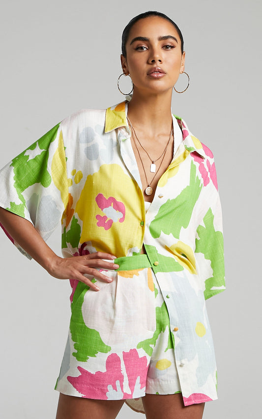 Jessy Shirt - Linen Oversized Button Up Printed Shirt in Posey Floral