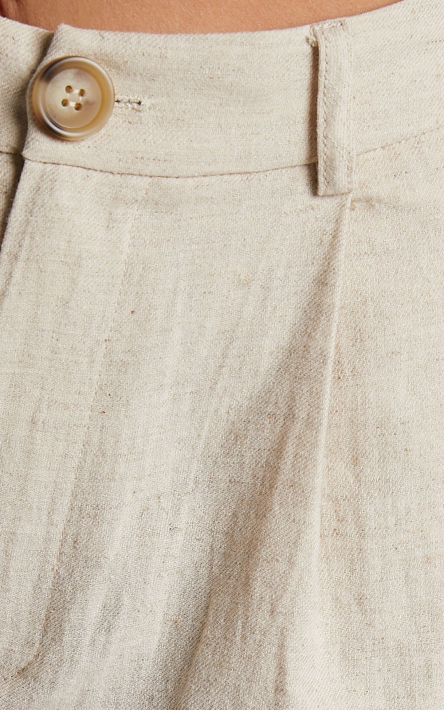 Jhaima Shorts - Linen Look Tailored Bermuda Shorts in Oatmeal