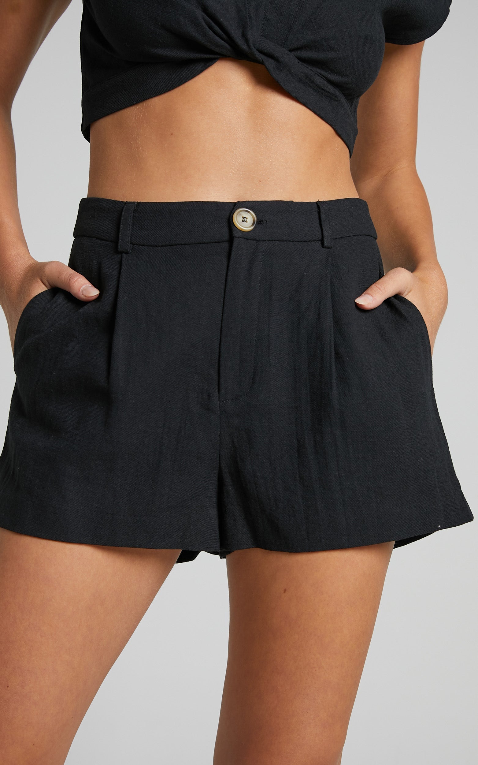 Jhaima Shorts - Linen Look Tailored Bermuda Shorts in Black