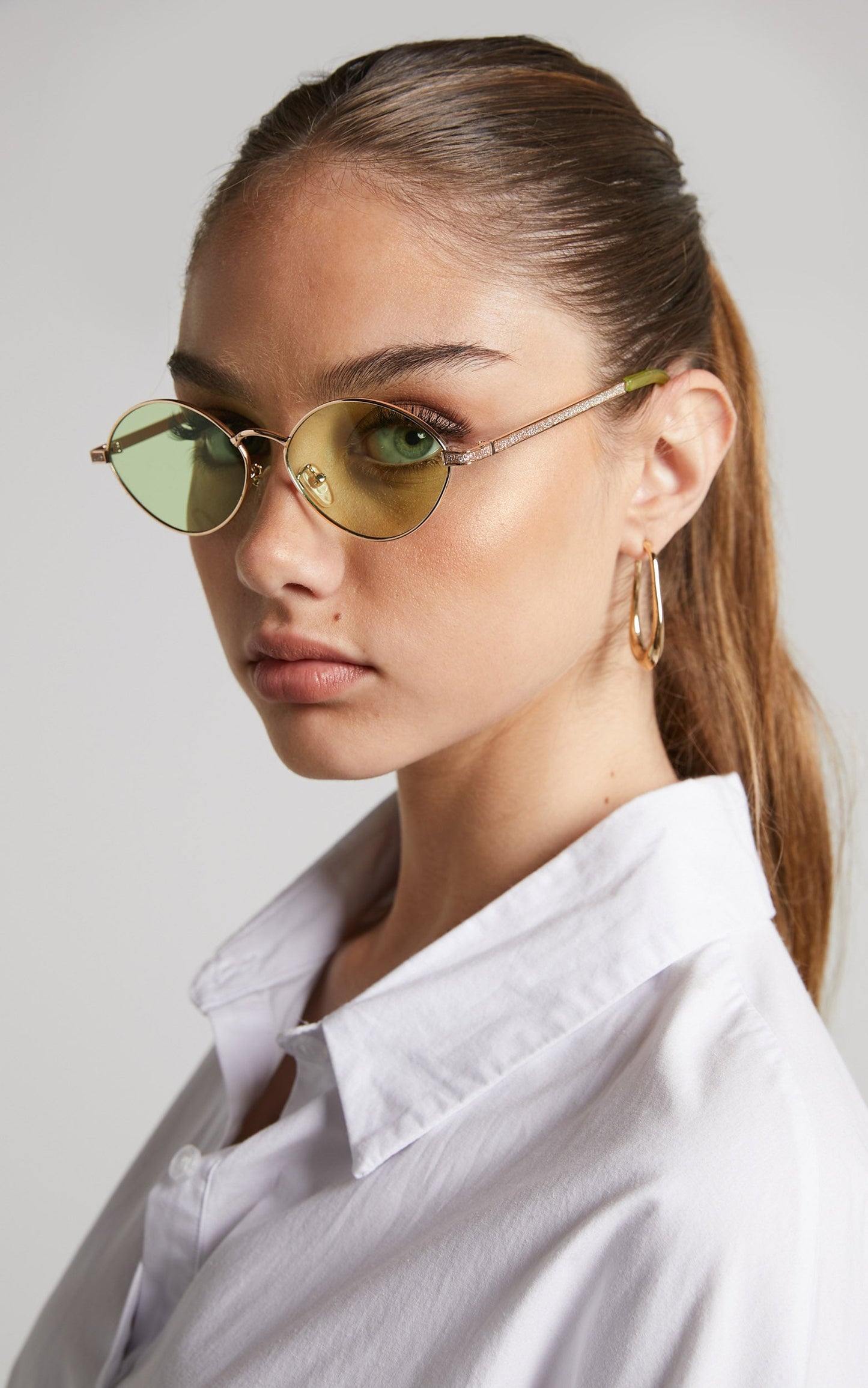 Jilyan Sunglasses - Retro Almond Oval Tinted Sunglasses in Lime