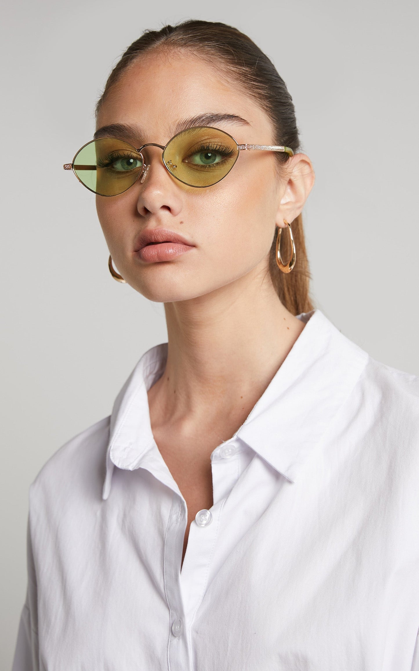 Jilyan Sunglasses - Retro Almond Oval Tinted Sunglasses in Lime