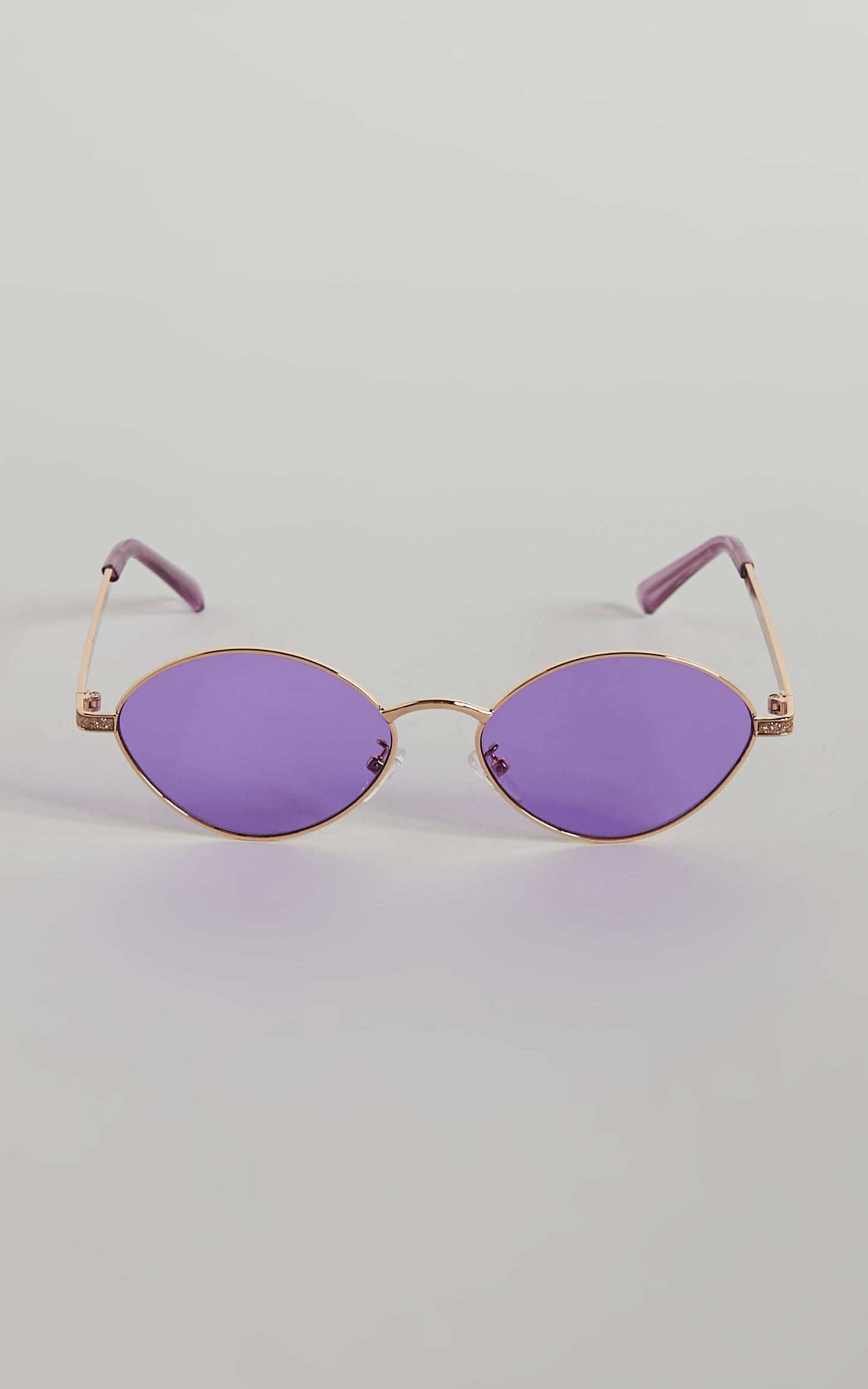 Jilyan Sunglasses - Retro Almond Oval Tinted Sunglasses in Purple