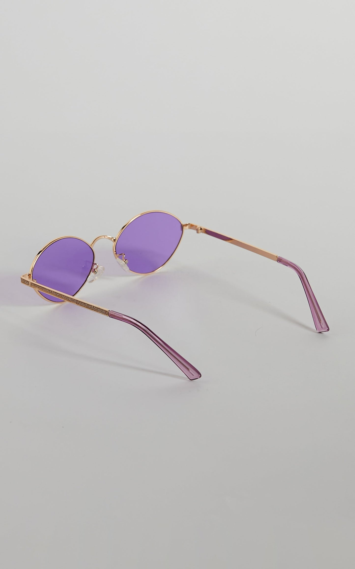 Jilyan Sunglasses - Retro Almond Oval Tinted Sunglasses in Purple