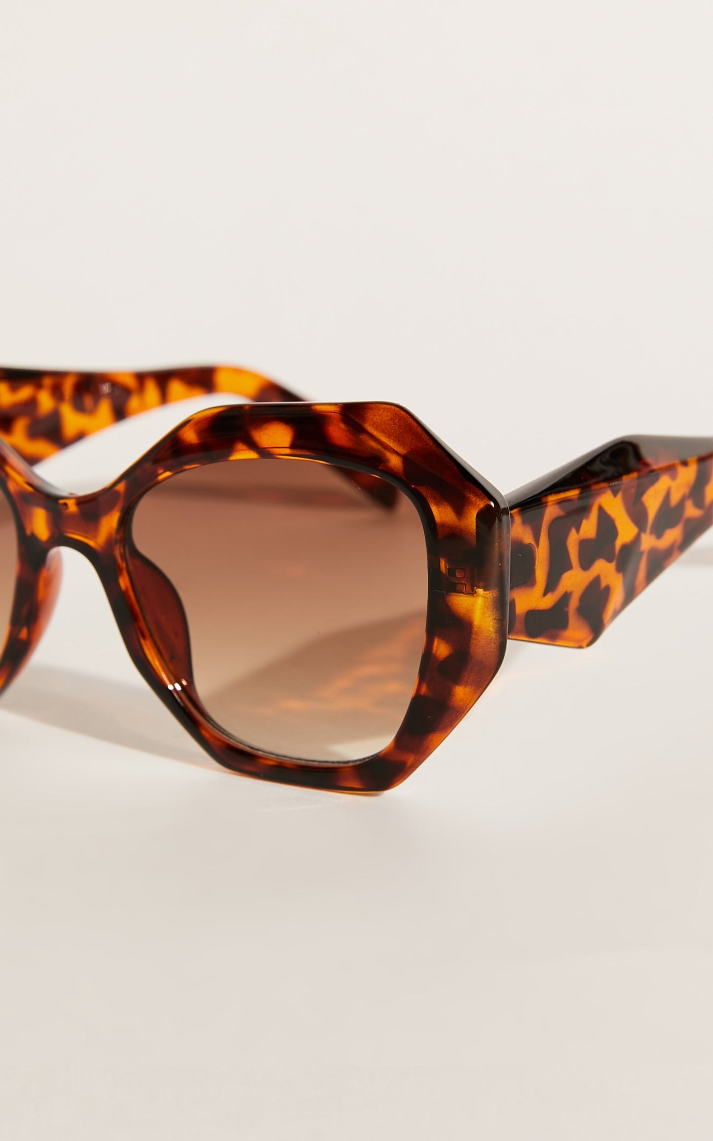 Jisebelle Sunglasses in Tortoiseshell