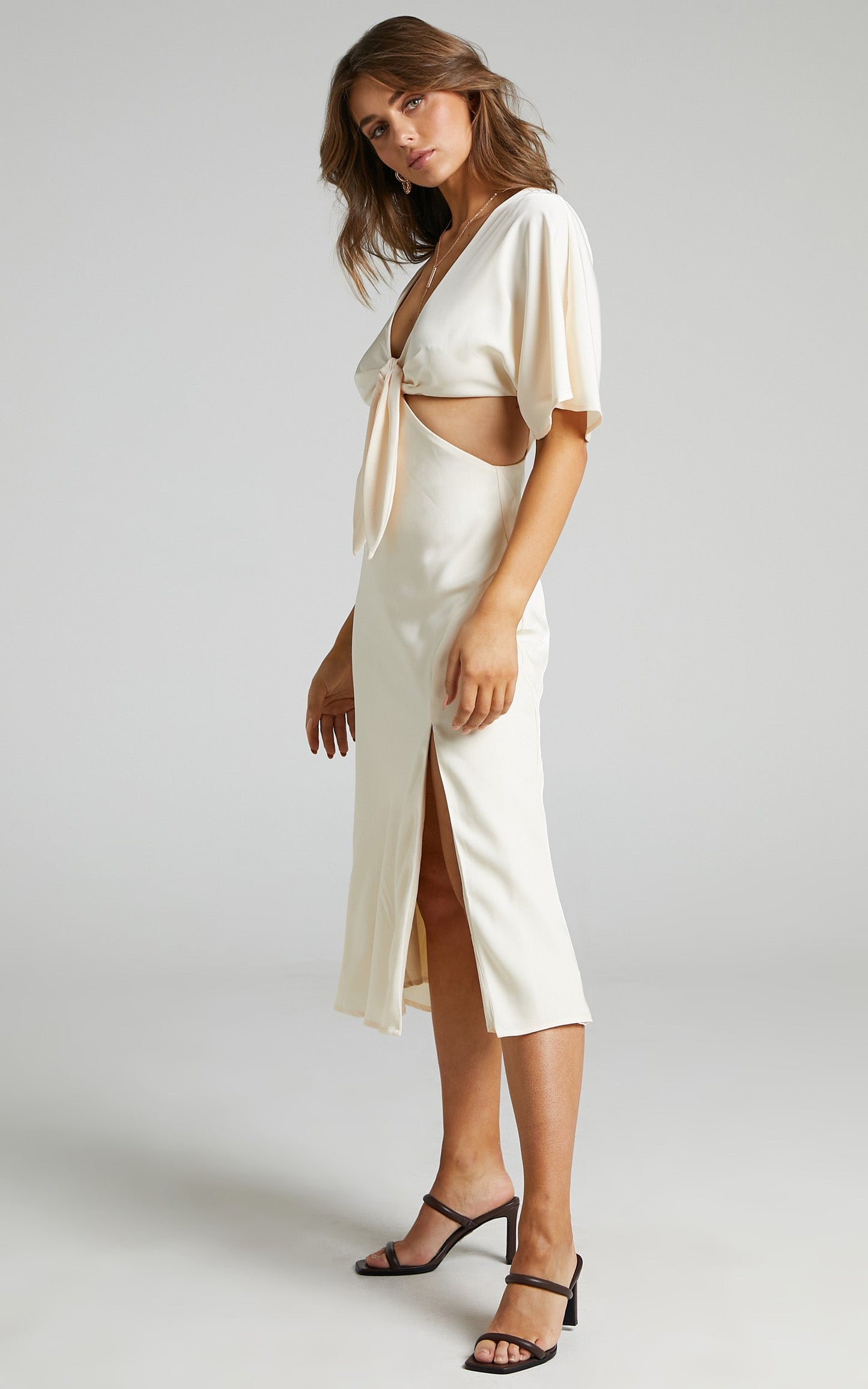 Joja Flutter Sleeve Cut Out Midi Dress in Cream