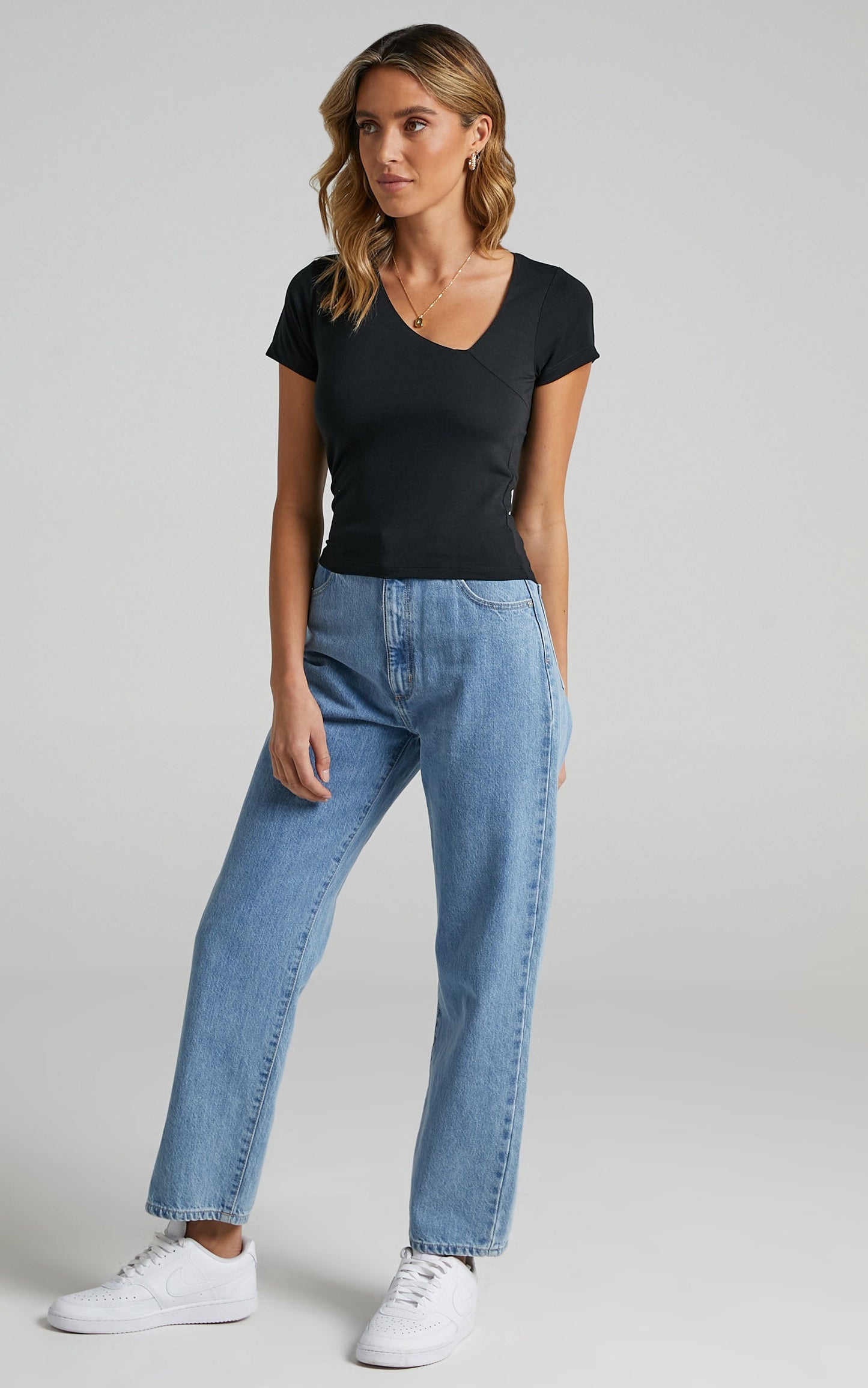 Jordy Tee in Black