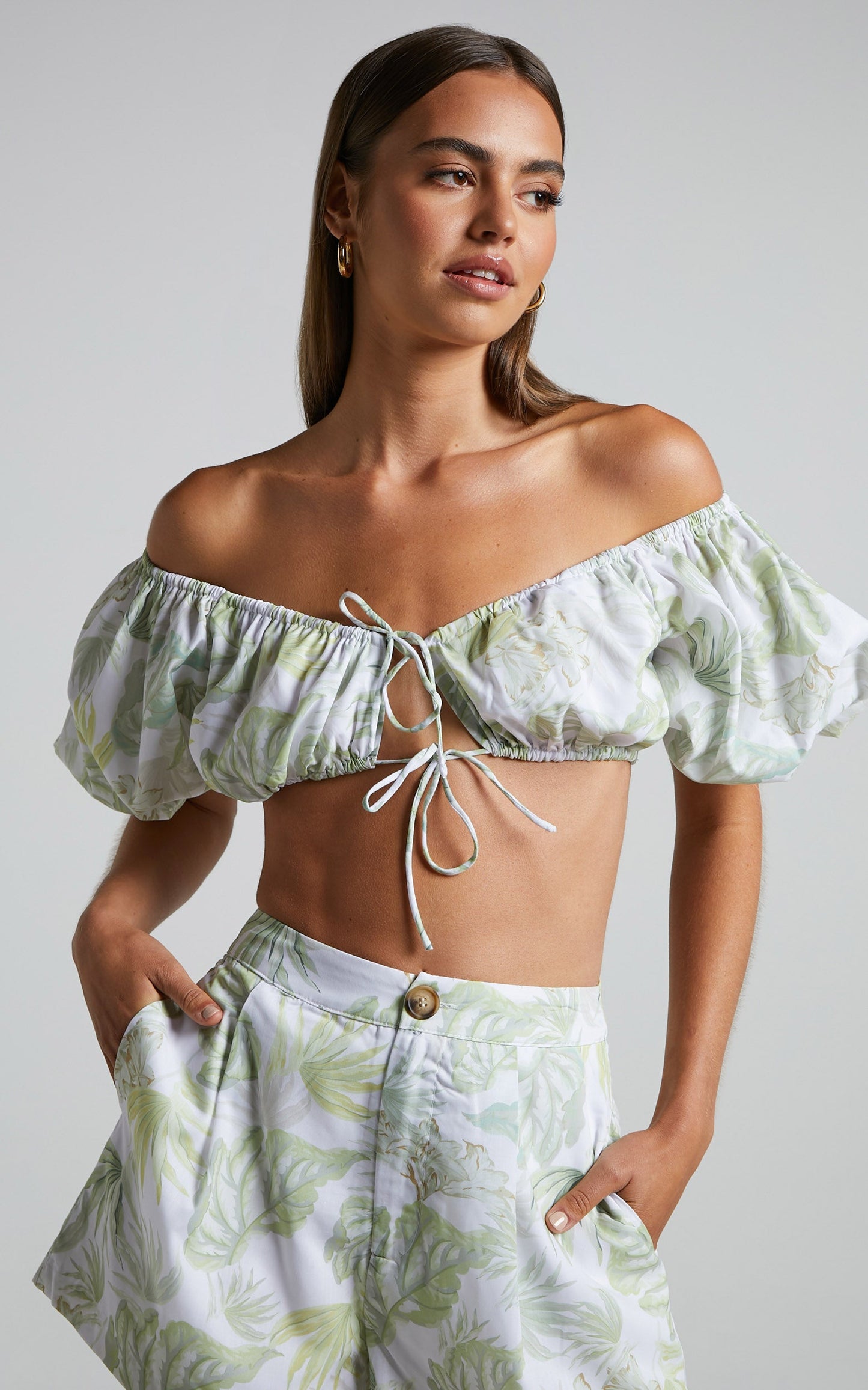 Jorina Top - Puff Sleeve Tie Up Crop Top in Tropical Palm