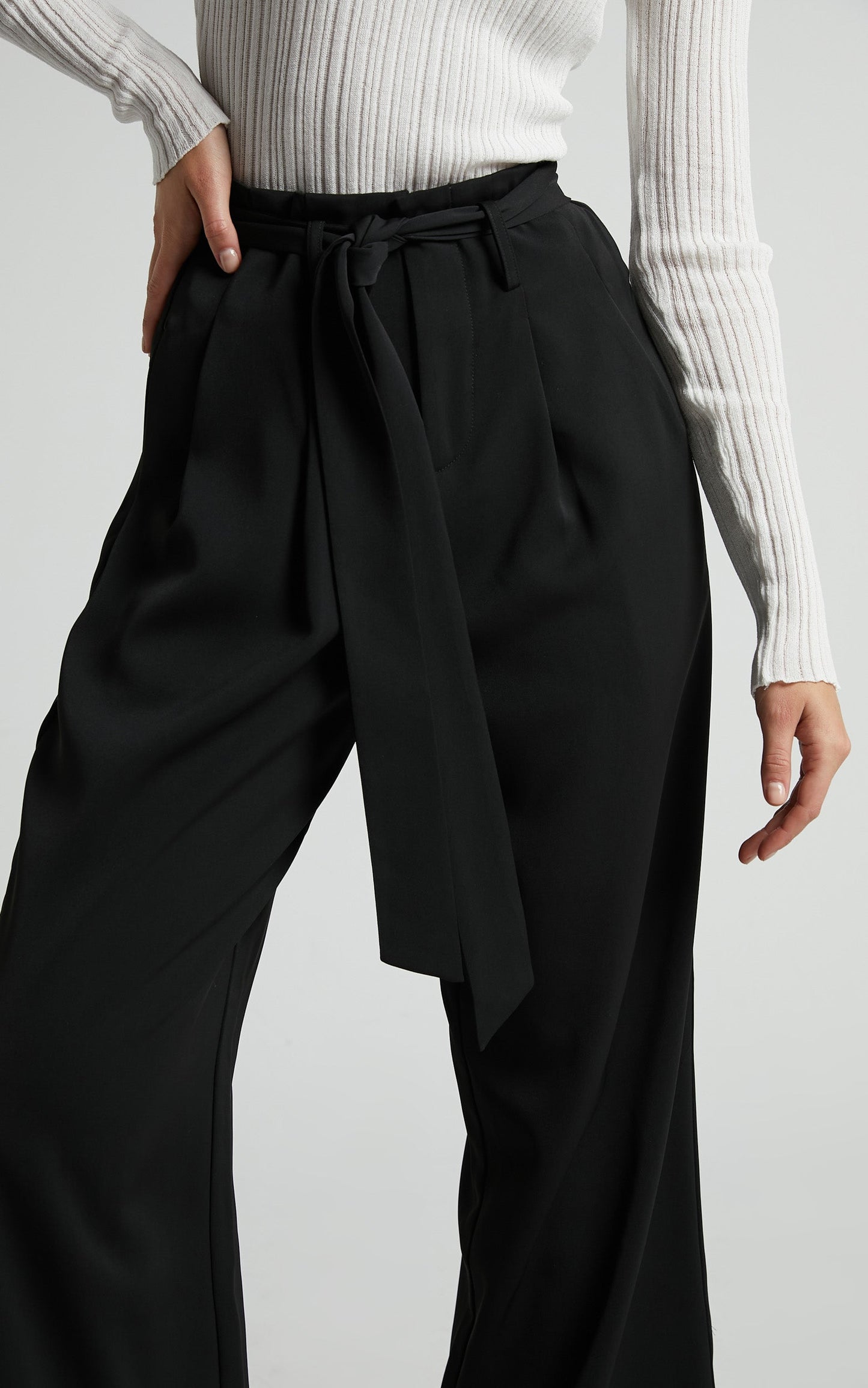Jorvie Drape Tie Front Pants in Black