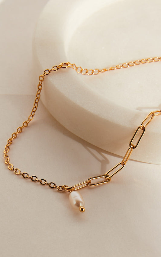 Juanny Bracelet in Gold
