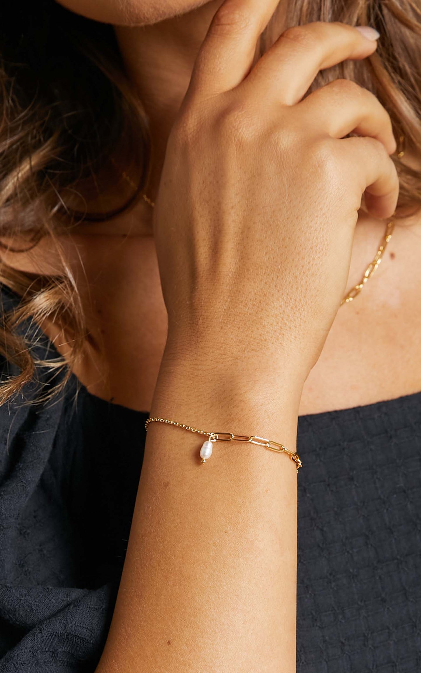 Juanny Bracelet in Gold