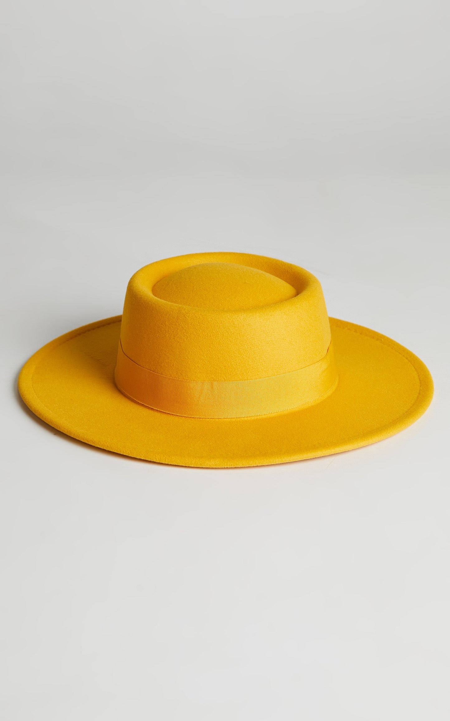 Jyoti Felt Hat in Yellow