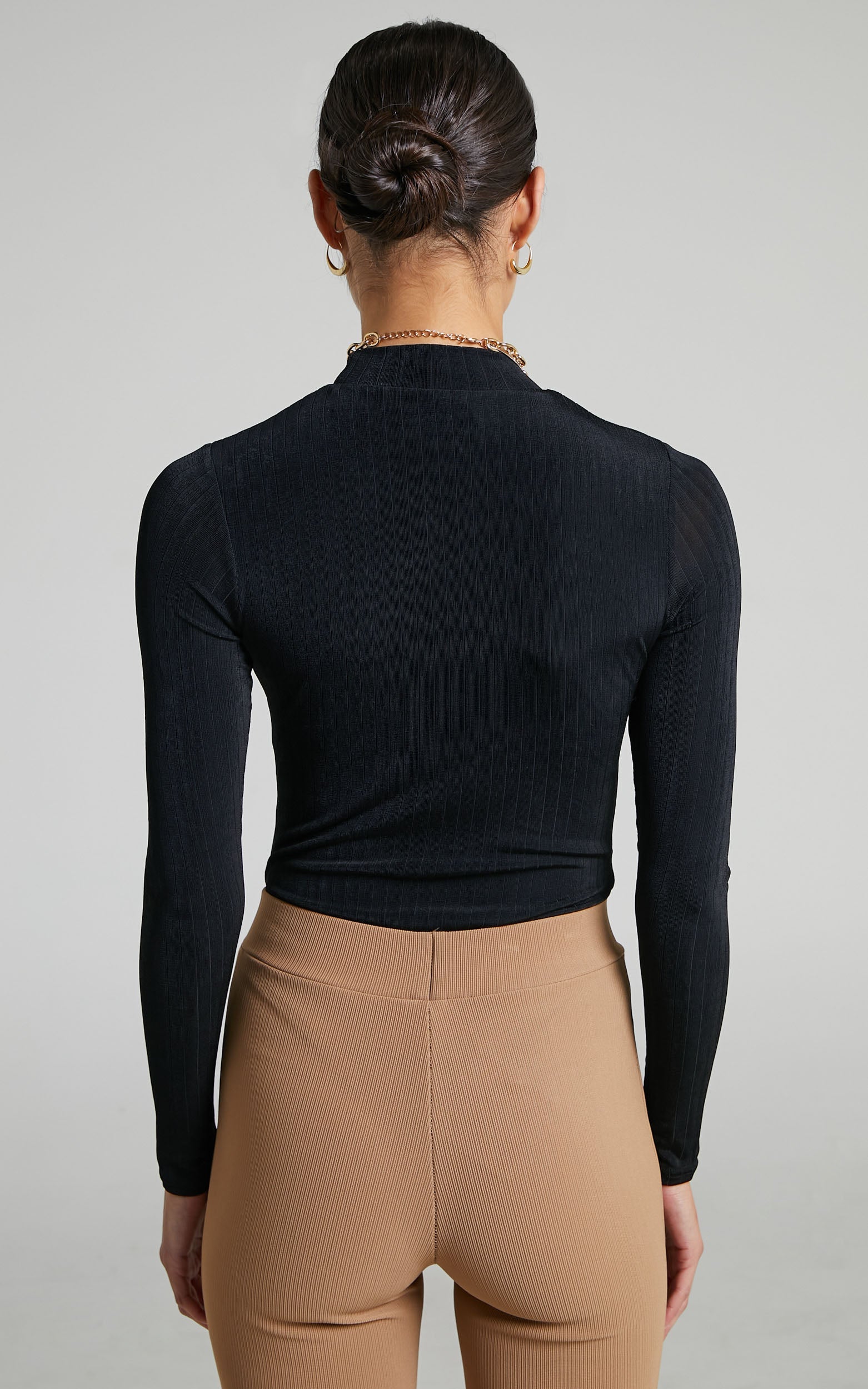 Kaimi High Neck Long Sleeves Ribbed Bodysuit in Black