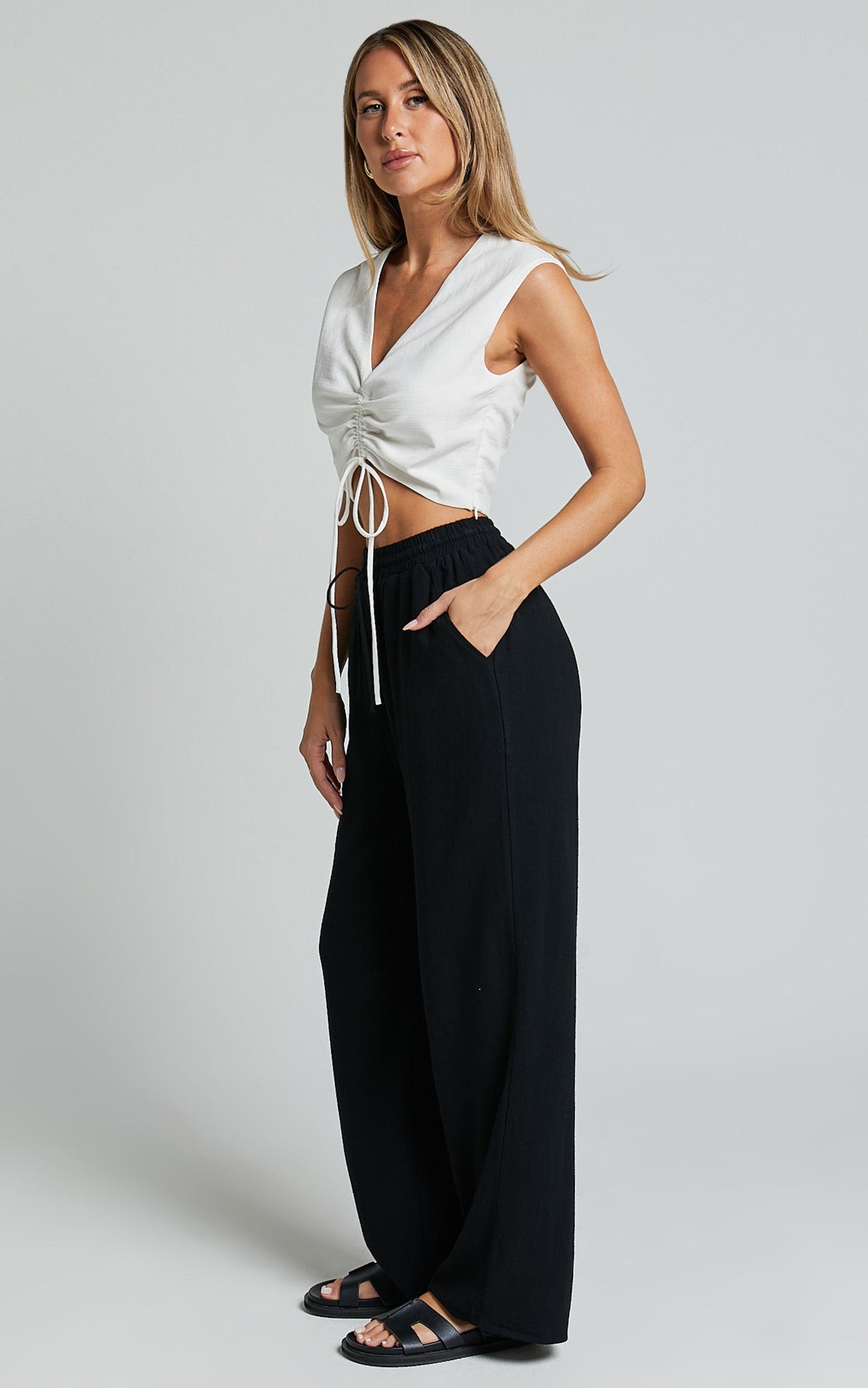 Kala Pants - Mid Waisted Relaxed Elastic Waist Pants in Black