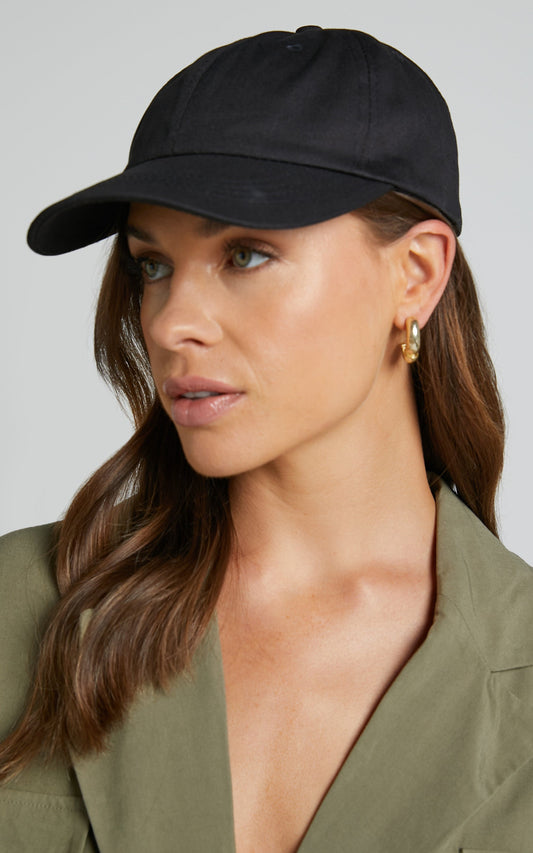 Kehlani Plain Cap in Black