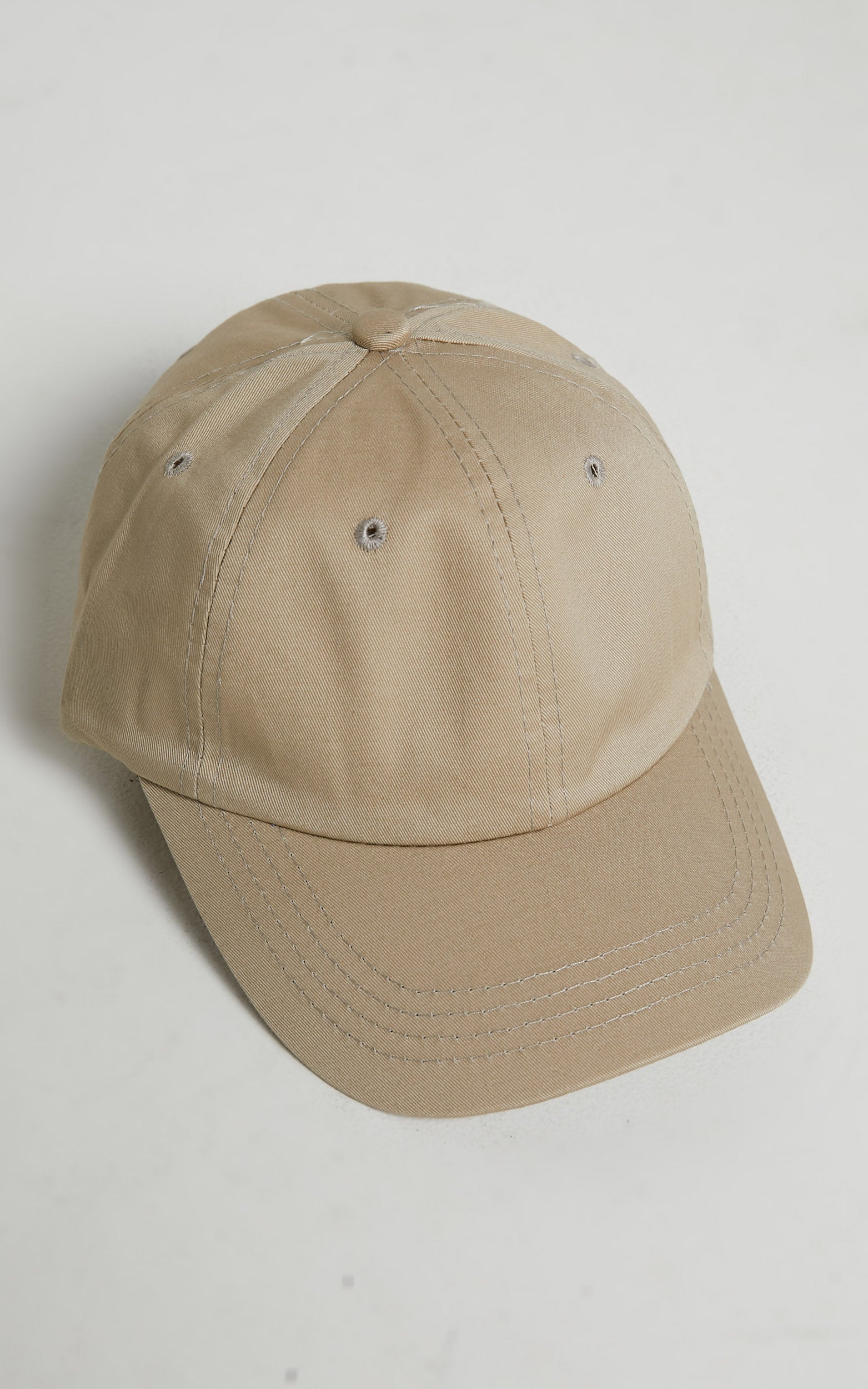Kehlani Plain Cap in Cream