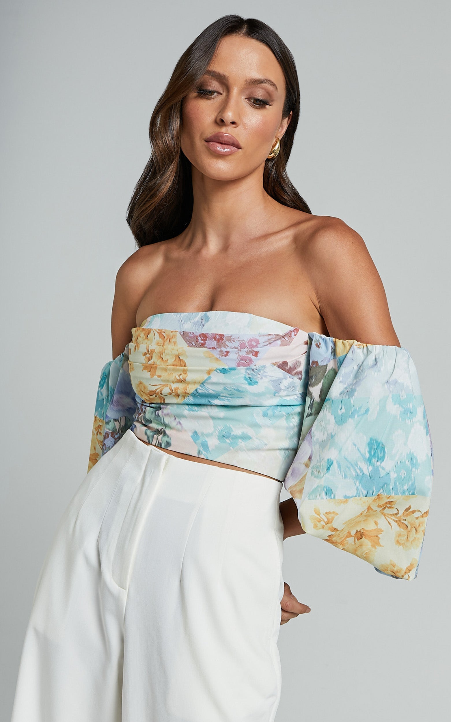 Kellen Top - Off Shoulder Balloon Sleeve Top in VINTAGE FLORAL