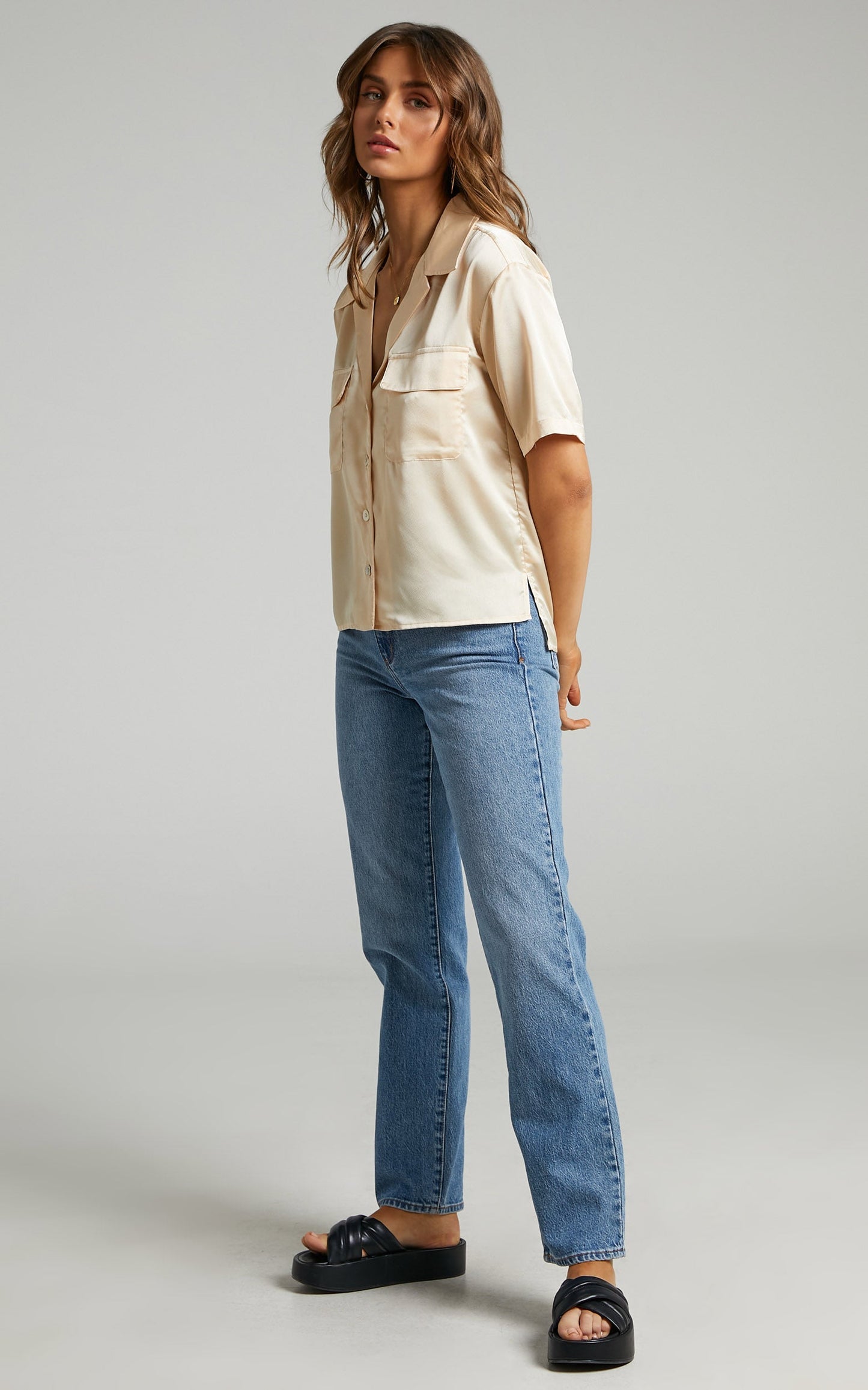 Kenzie Shirt - Collared Short Sleeve Shirt in Cream Satin