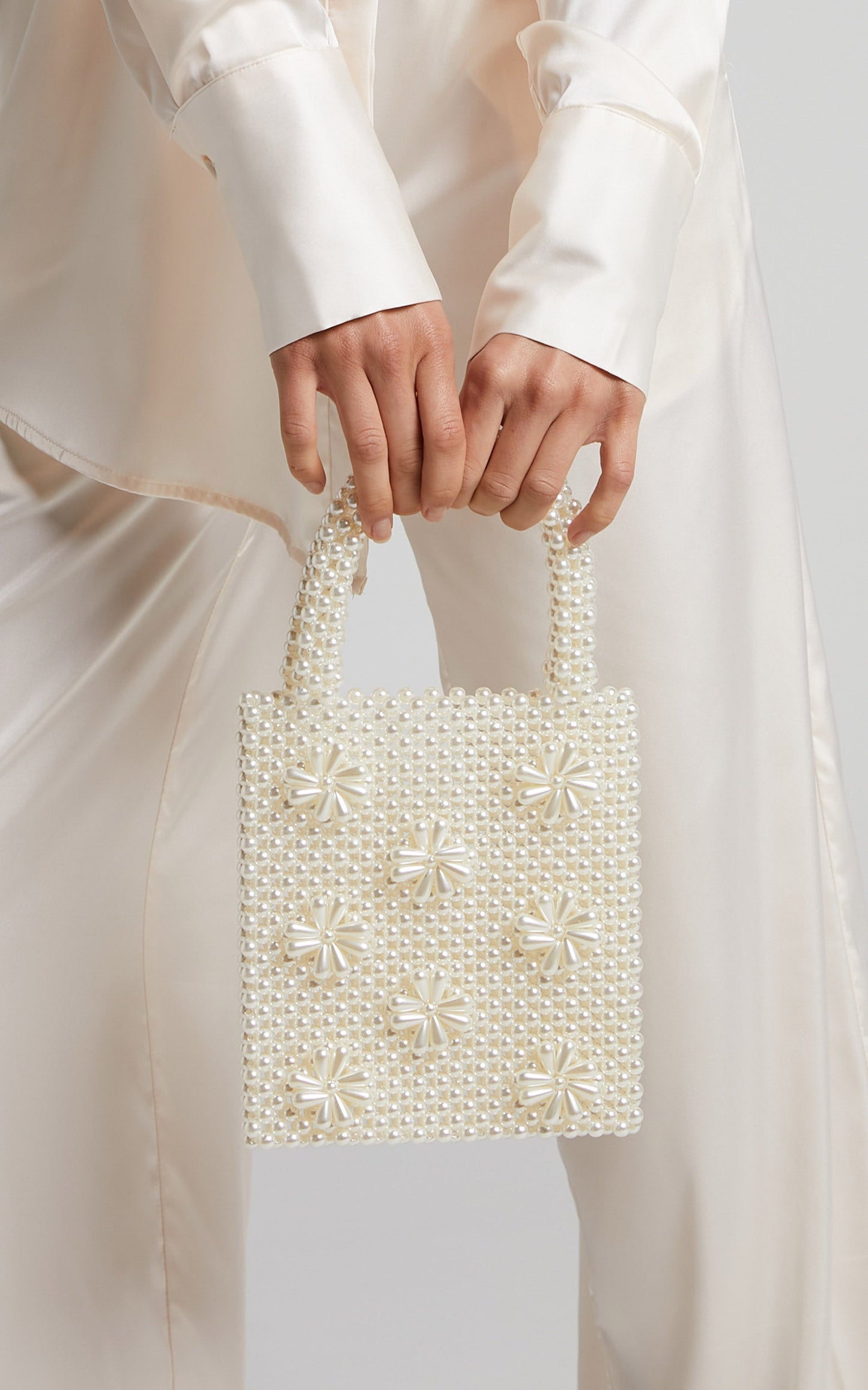 Kevonne Pearl Beaded Handbag in Pearl