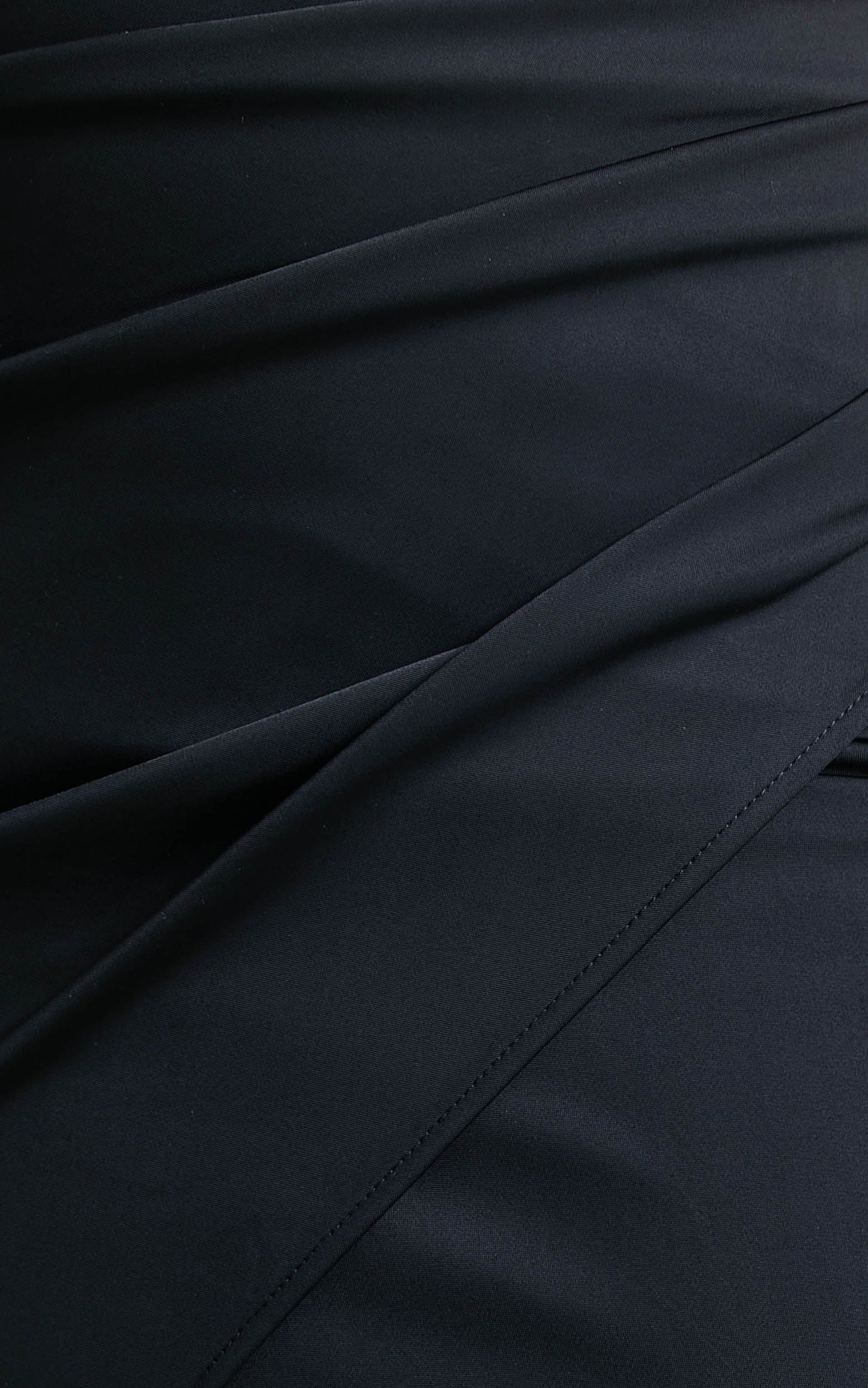Keyara Midi Skirt in Black