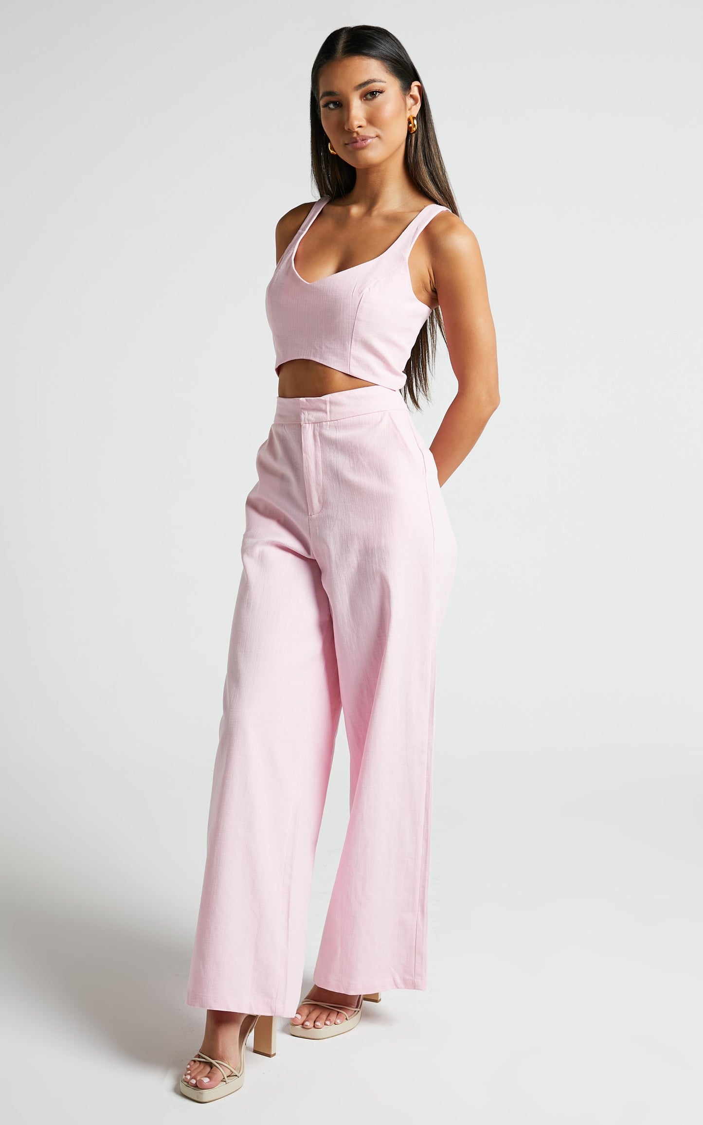 Kiky Two Piece Set - Curve Fitted Crop High Waisted Pant in Light Pink