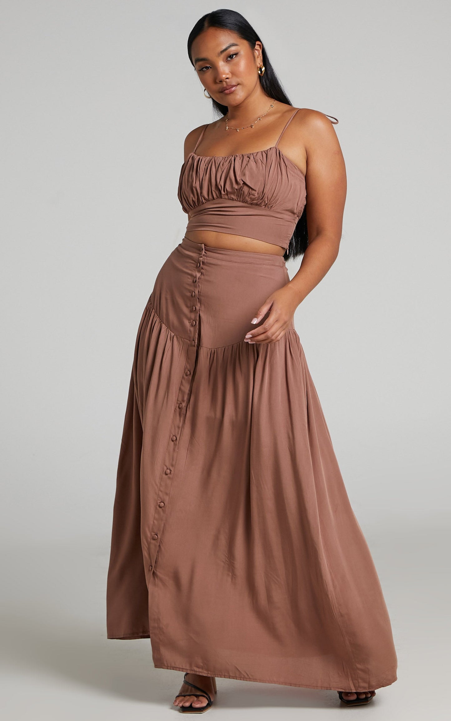 Knoxlee Drop Waist Maxi Skirt in Brown