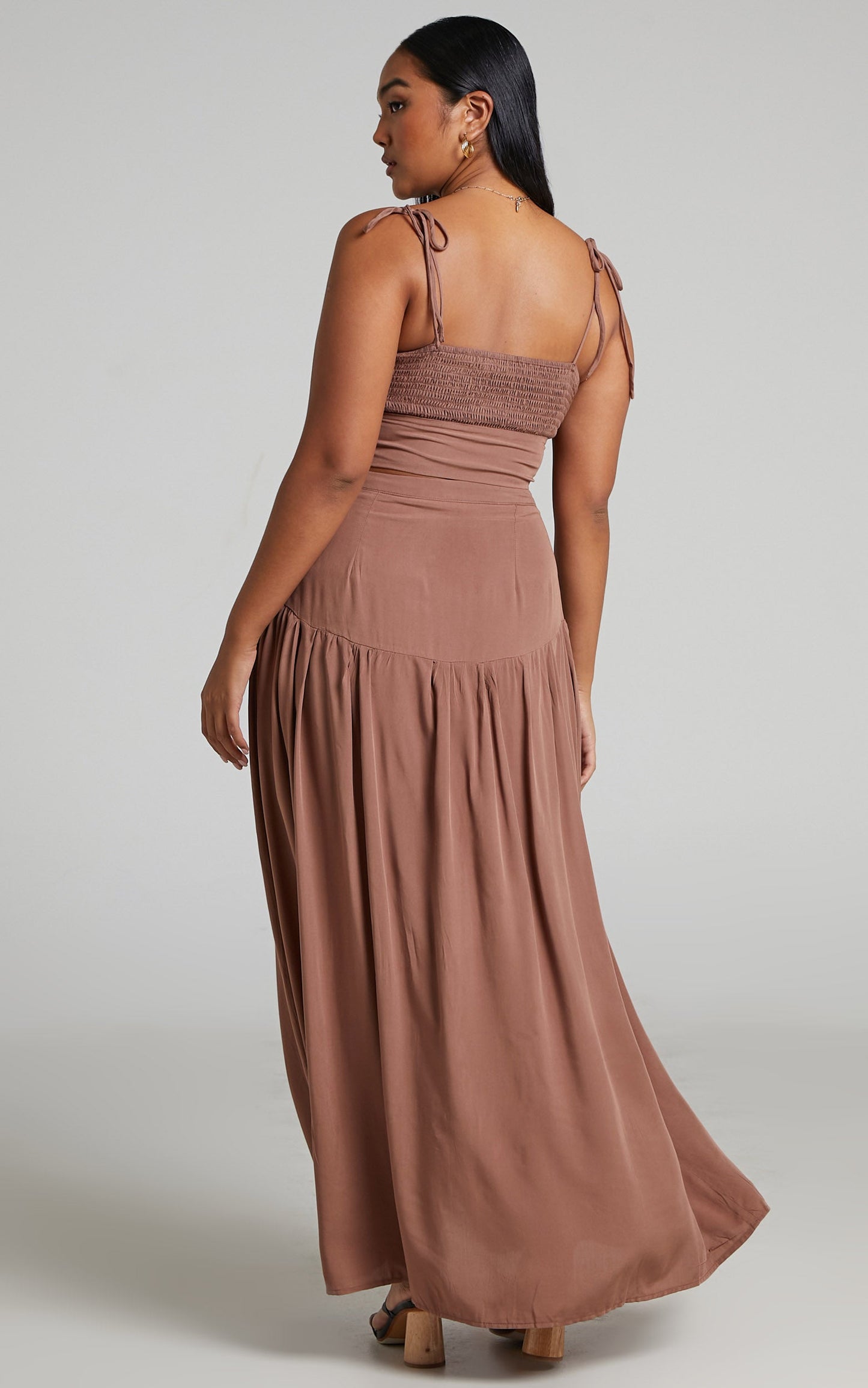 Knoxlee Drop Waist Maxi Skirt in Brown