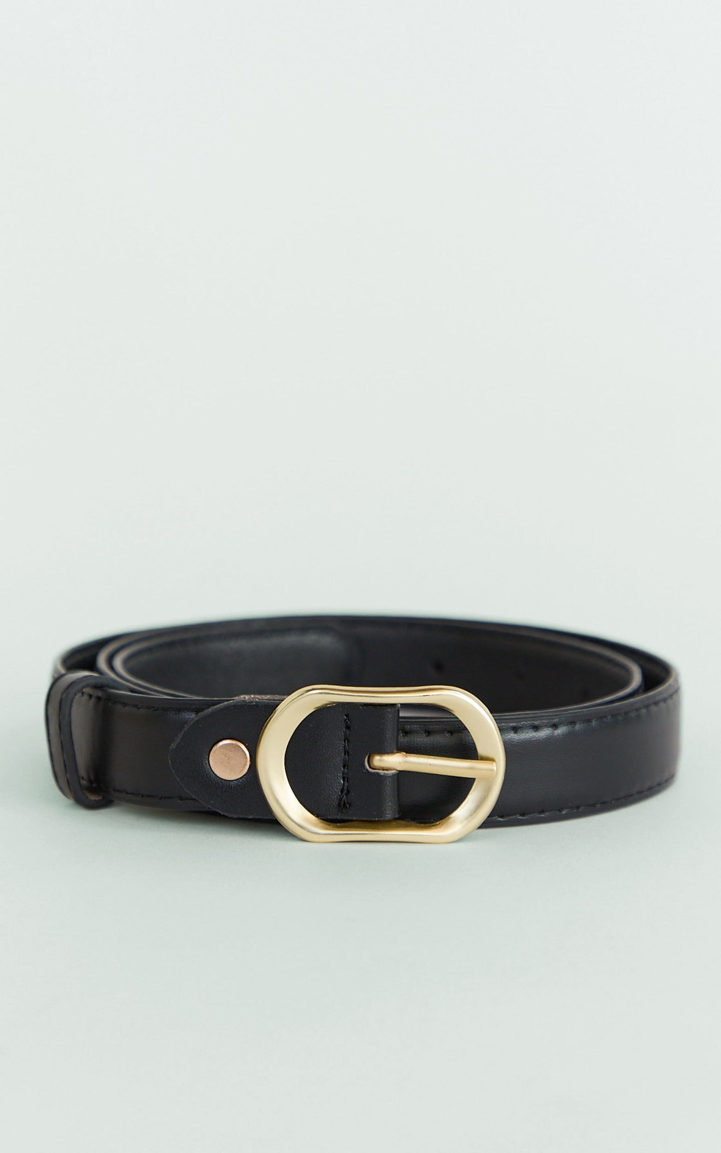 Kristen Rectangle Buckle Belt in Black