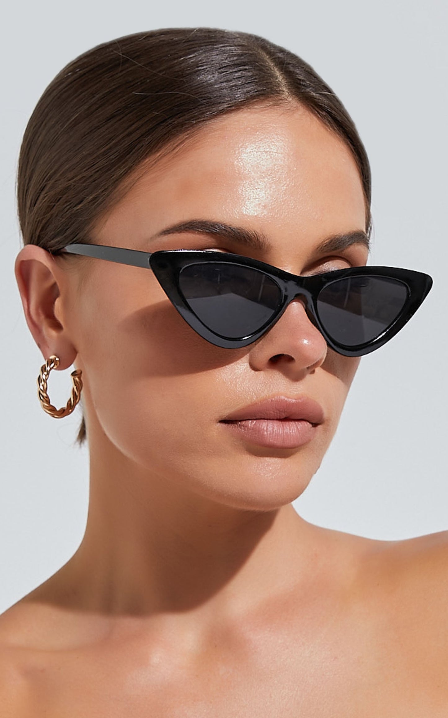 Kurthy Cat Eye Sunglasses in Black