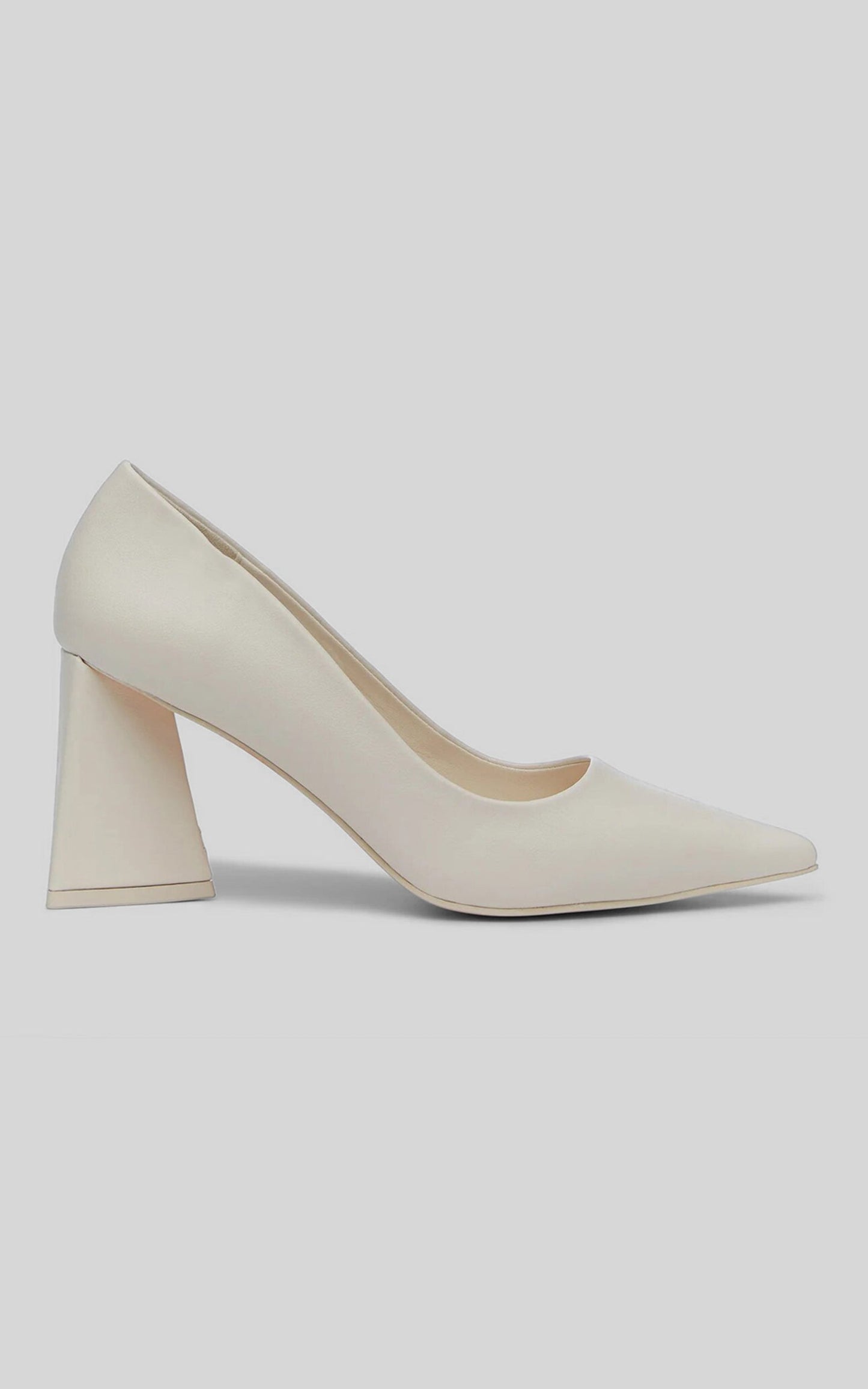 Therapy - Legacy Heels in Bone Smooth