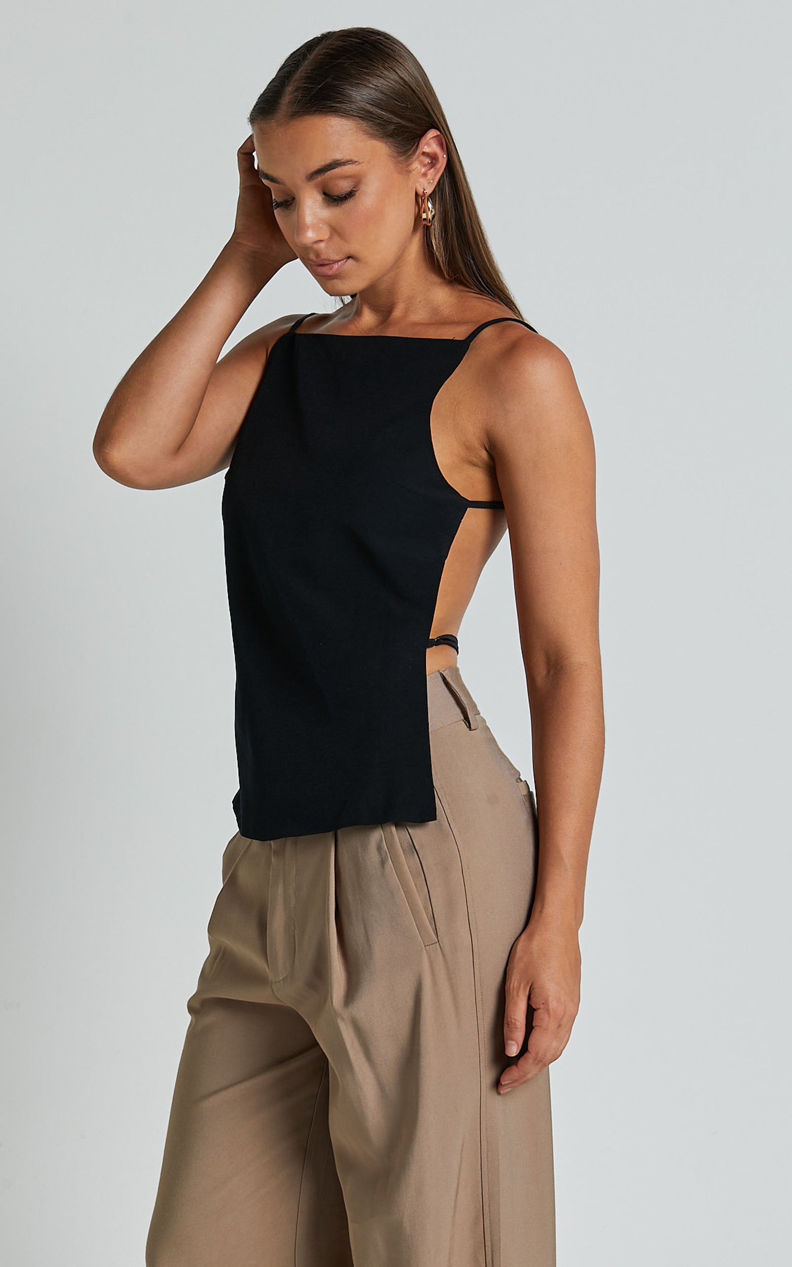 Lioness - Camille Backless Top in ONYX
