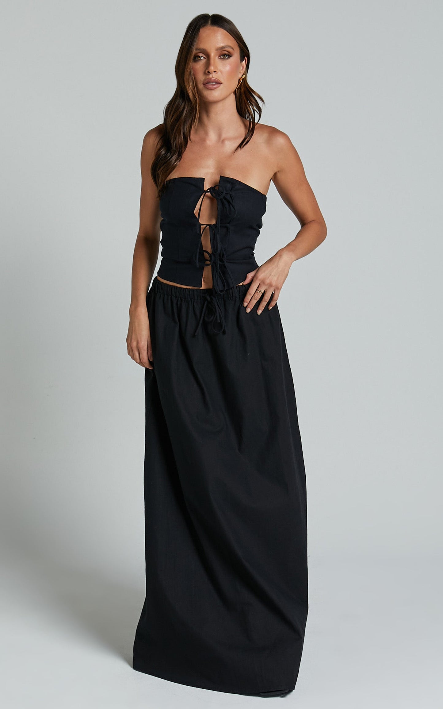 Lioness - Serene Maxi Skirt in ONYX