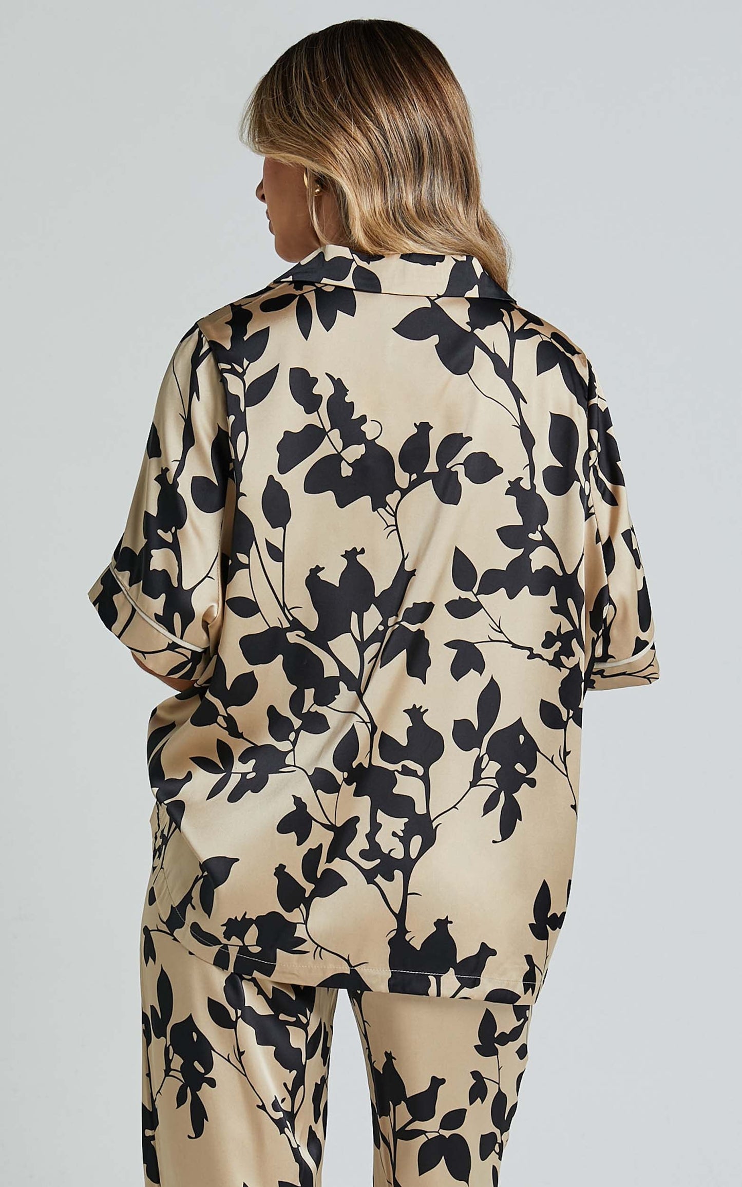 Laila Top - Short Sleeve Button Through Relaxed Shirt in Black and Cream Print