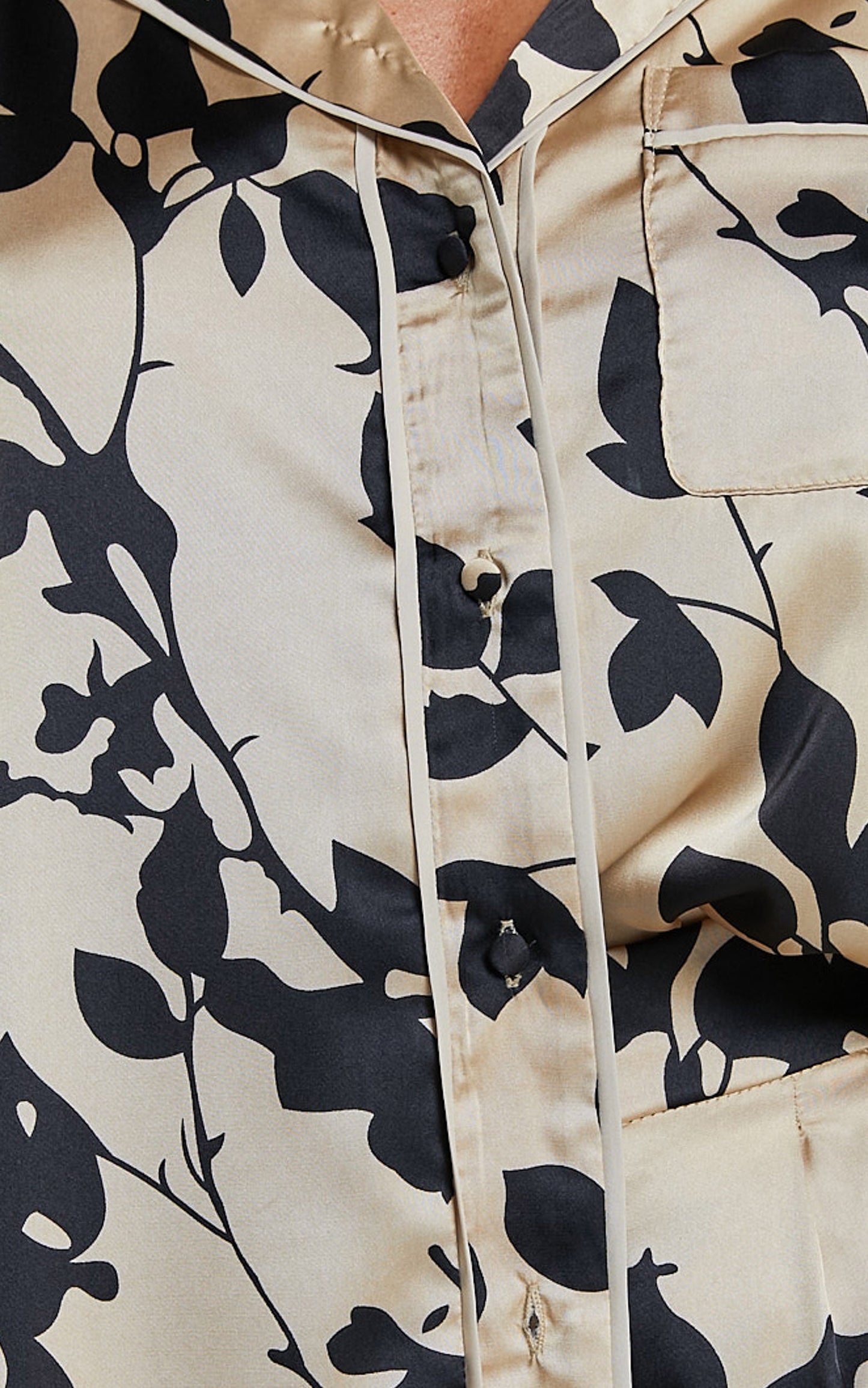 Laila Top - Short Sleeve Button Through Relaxed Shirt in Black and Cream Print