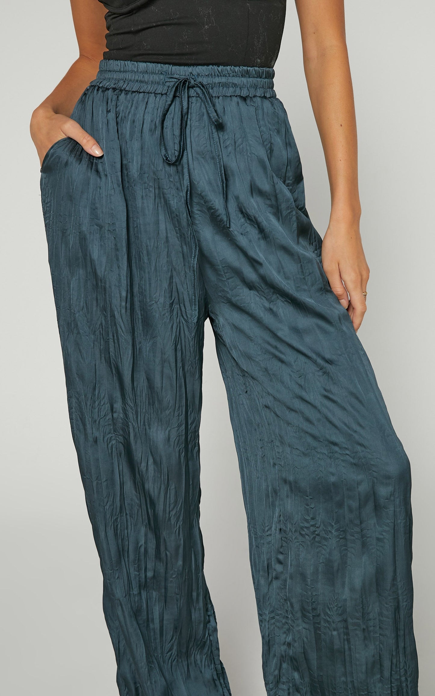 Lazzy Pants - Elasticated Waist Crinkle Pants in Petrol